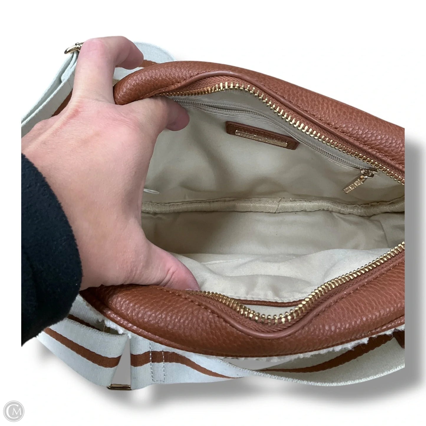 Crossbody By Shiraleah, Size: Medium