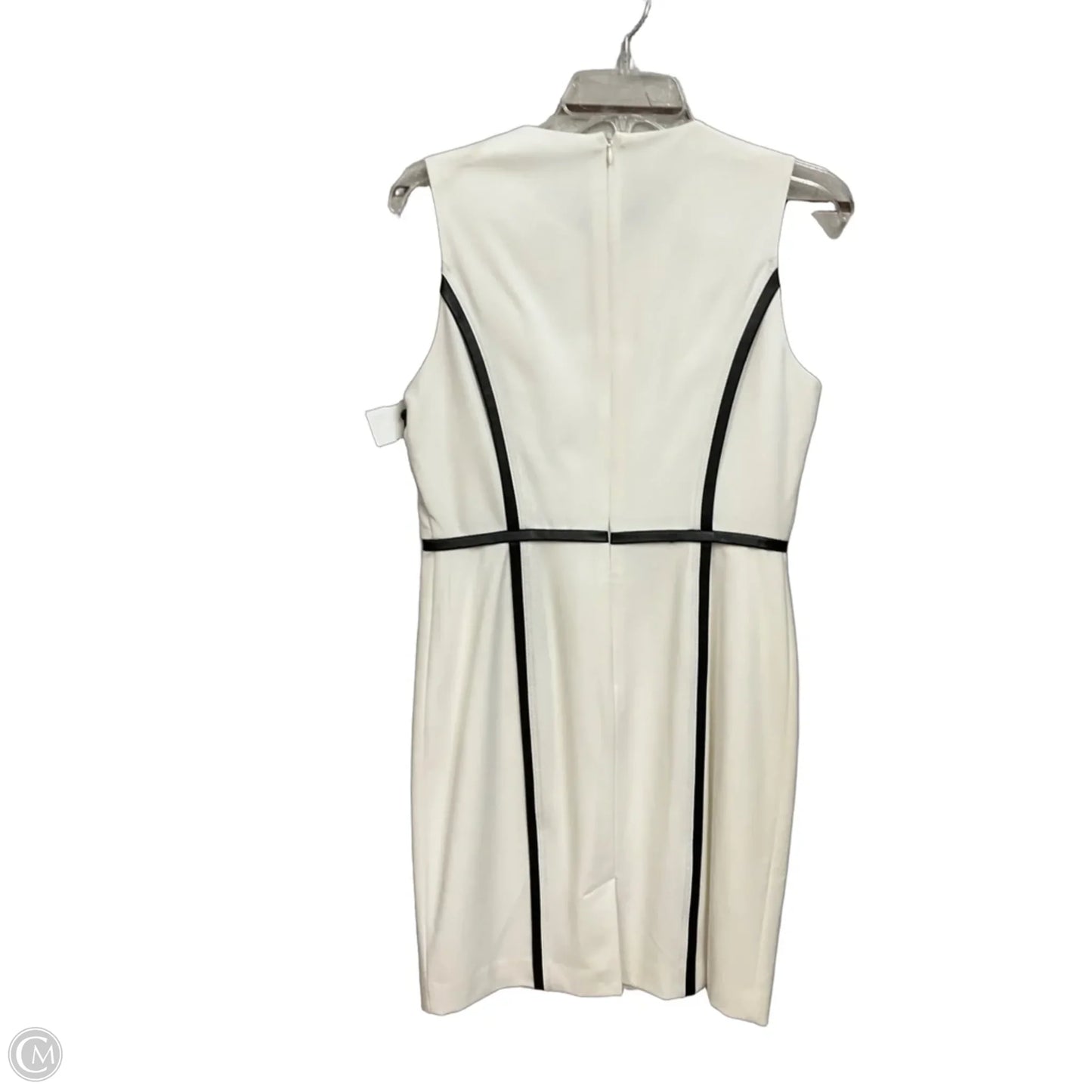 Dress Casual Short By Calvin Klein In Black & White, Size: Mp