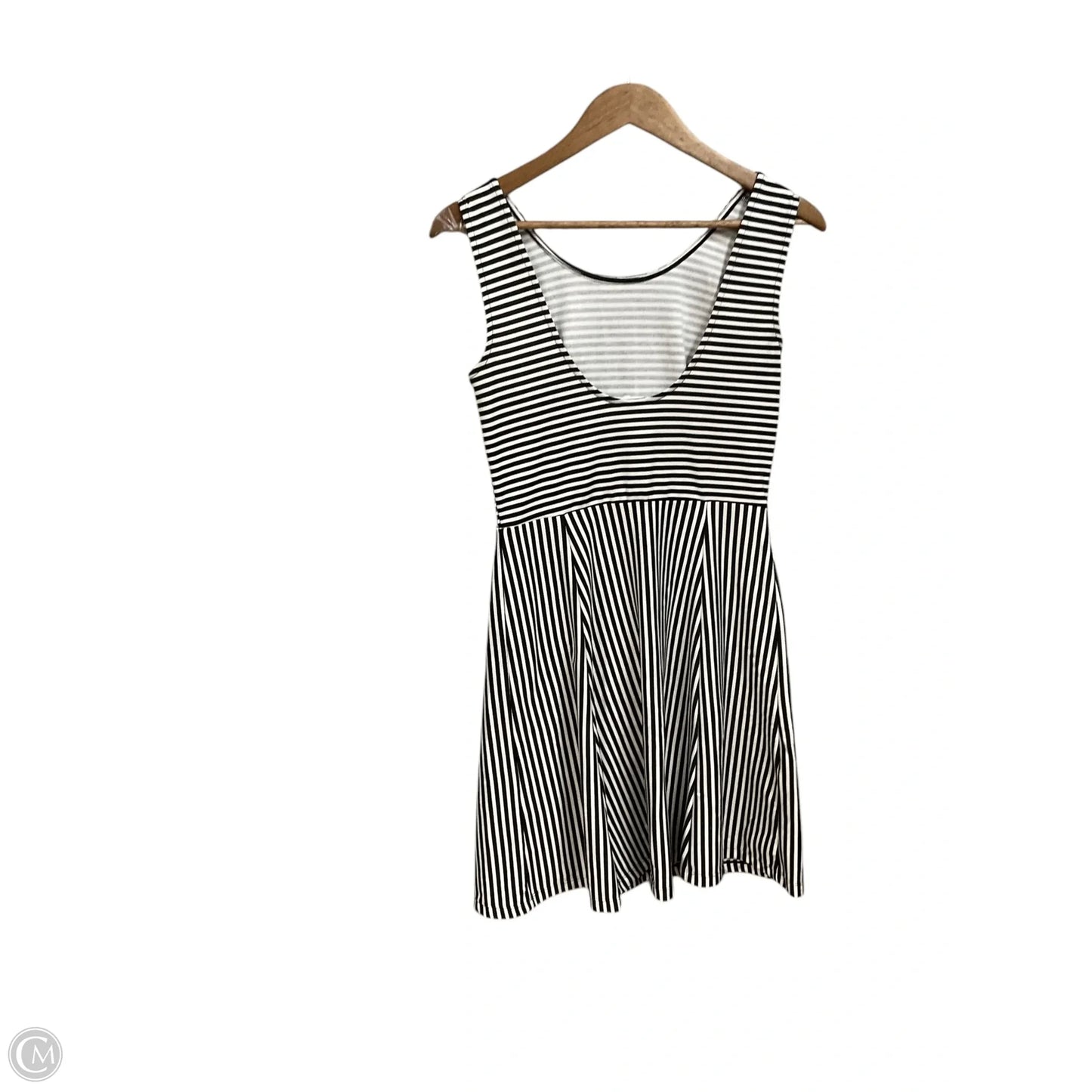 Dress Casual Short By H&m In Black & White, Size: S