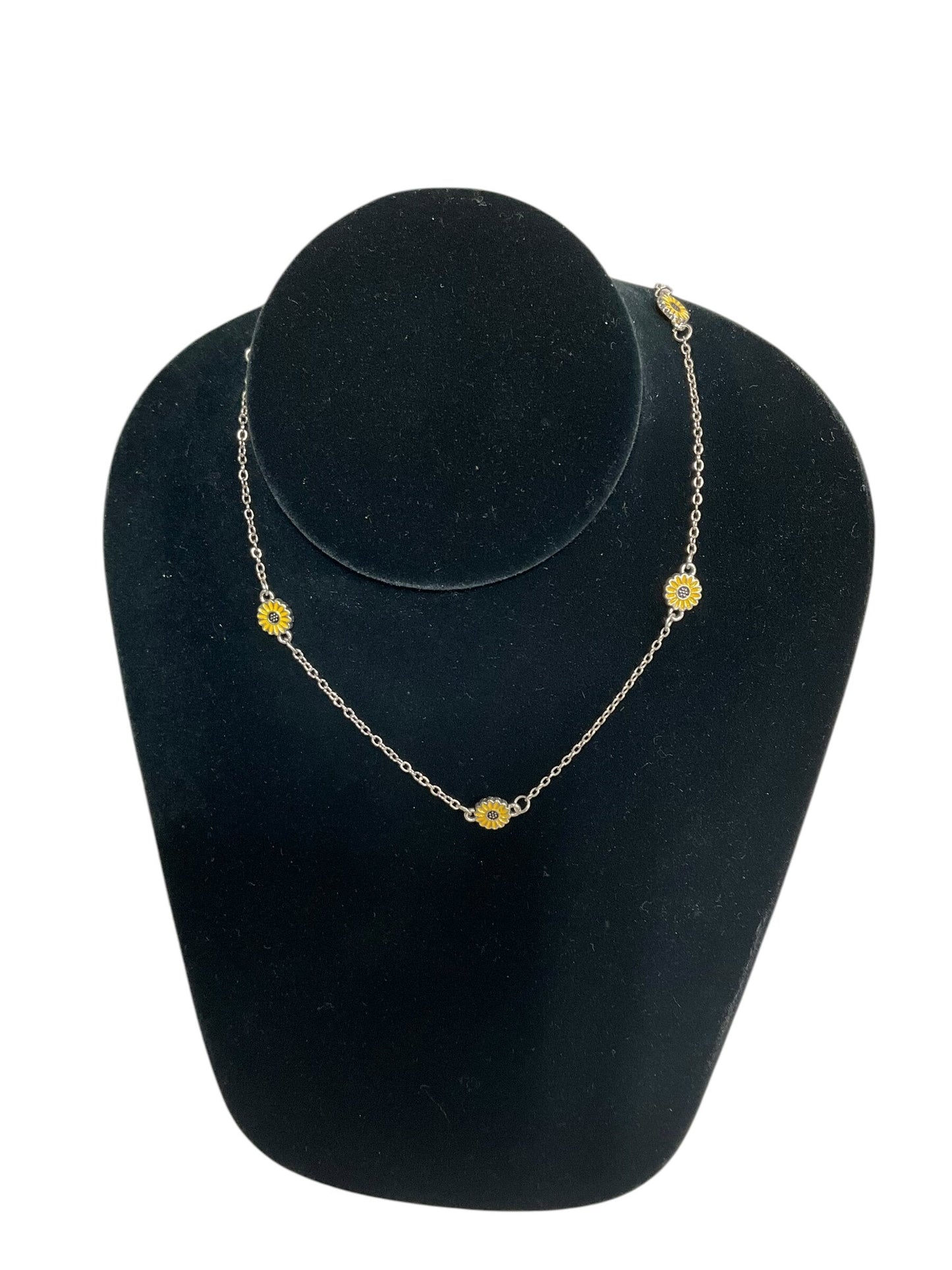 Necklace Chain By Clothes Mentor