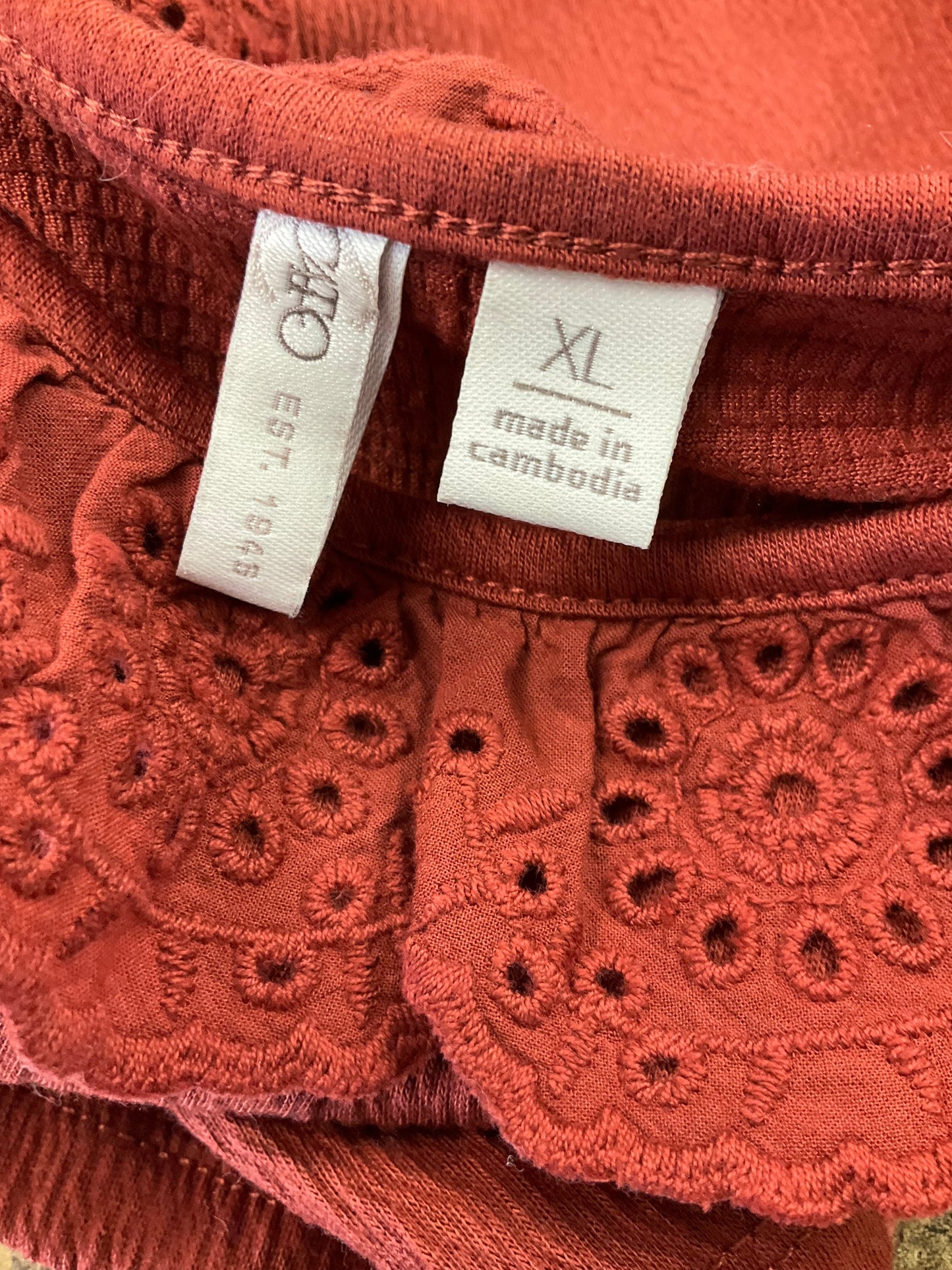 Top Sleeveless By Cato Size: Xl