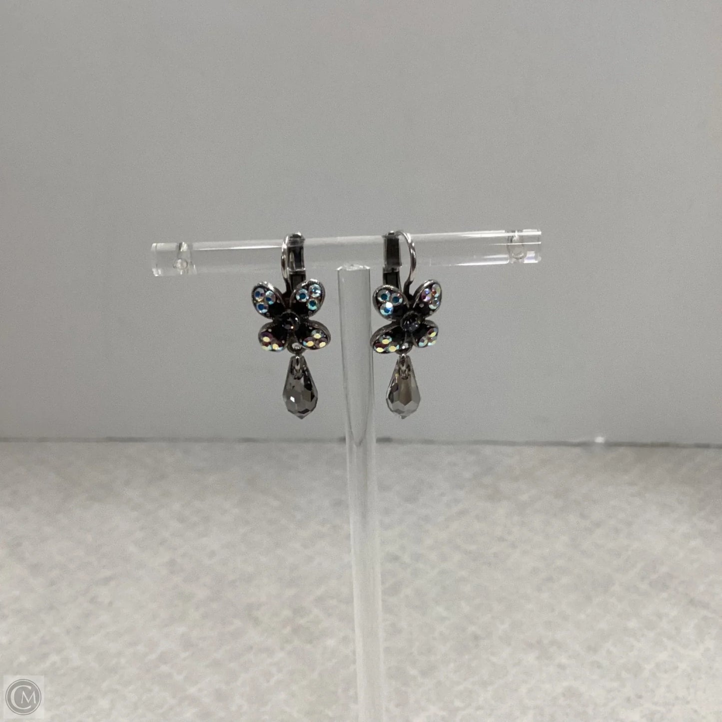 Earrings Dangle/drop By Mariana