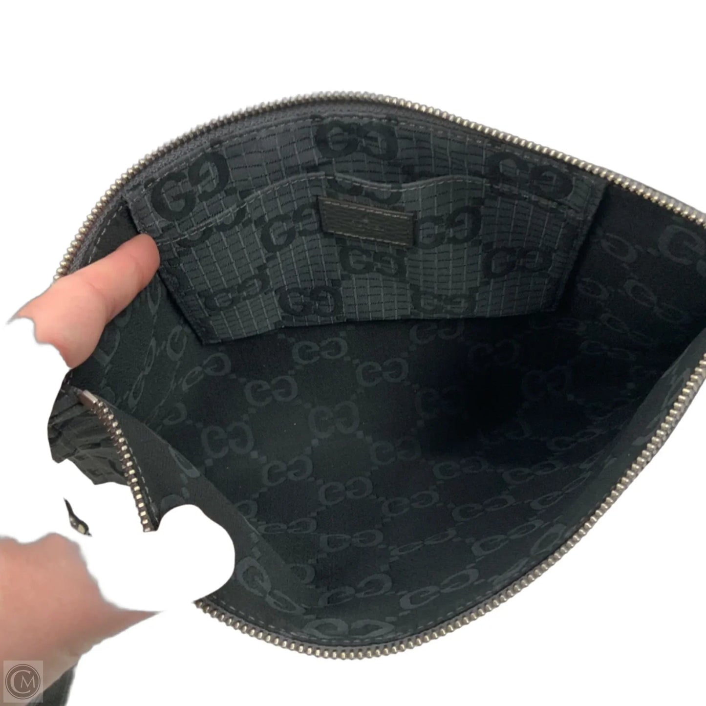 Wristlet Luxury Designer By Gucci, Size: Large