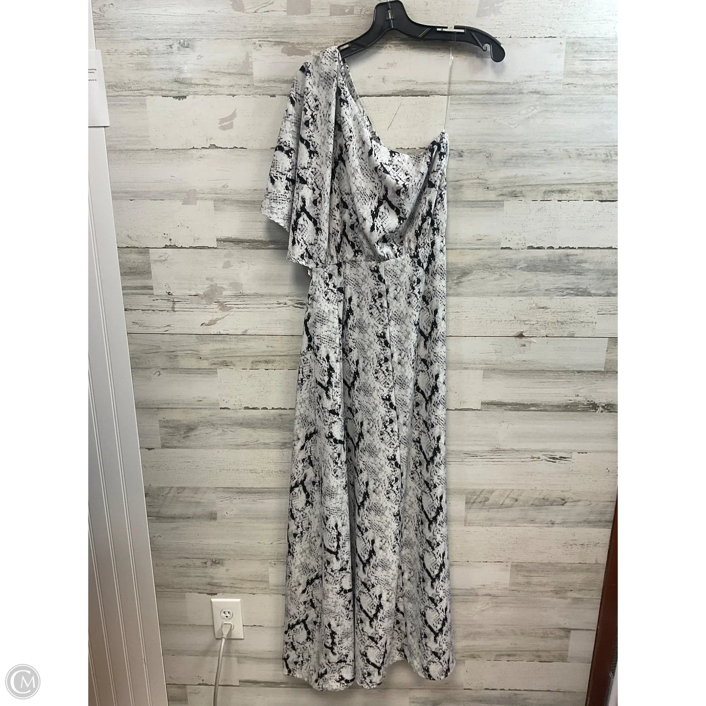 Dress Casual Maxi By Main Strip In Black & White, Size: M