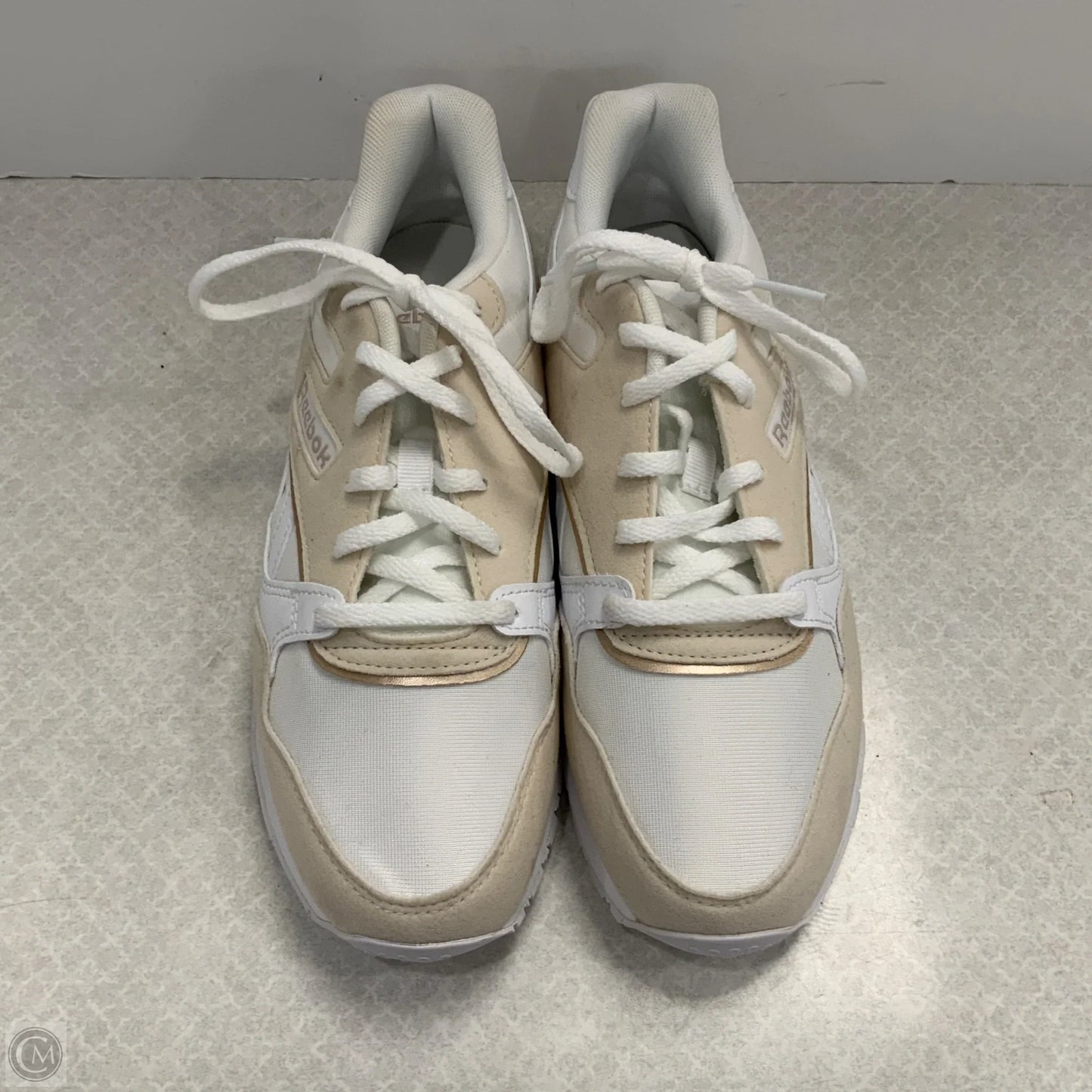 Shoes Athletic By Reebok In White, Size: 7
