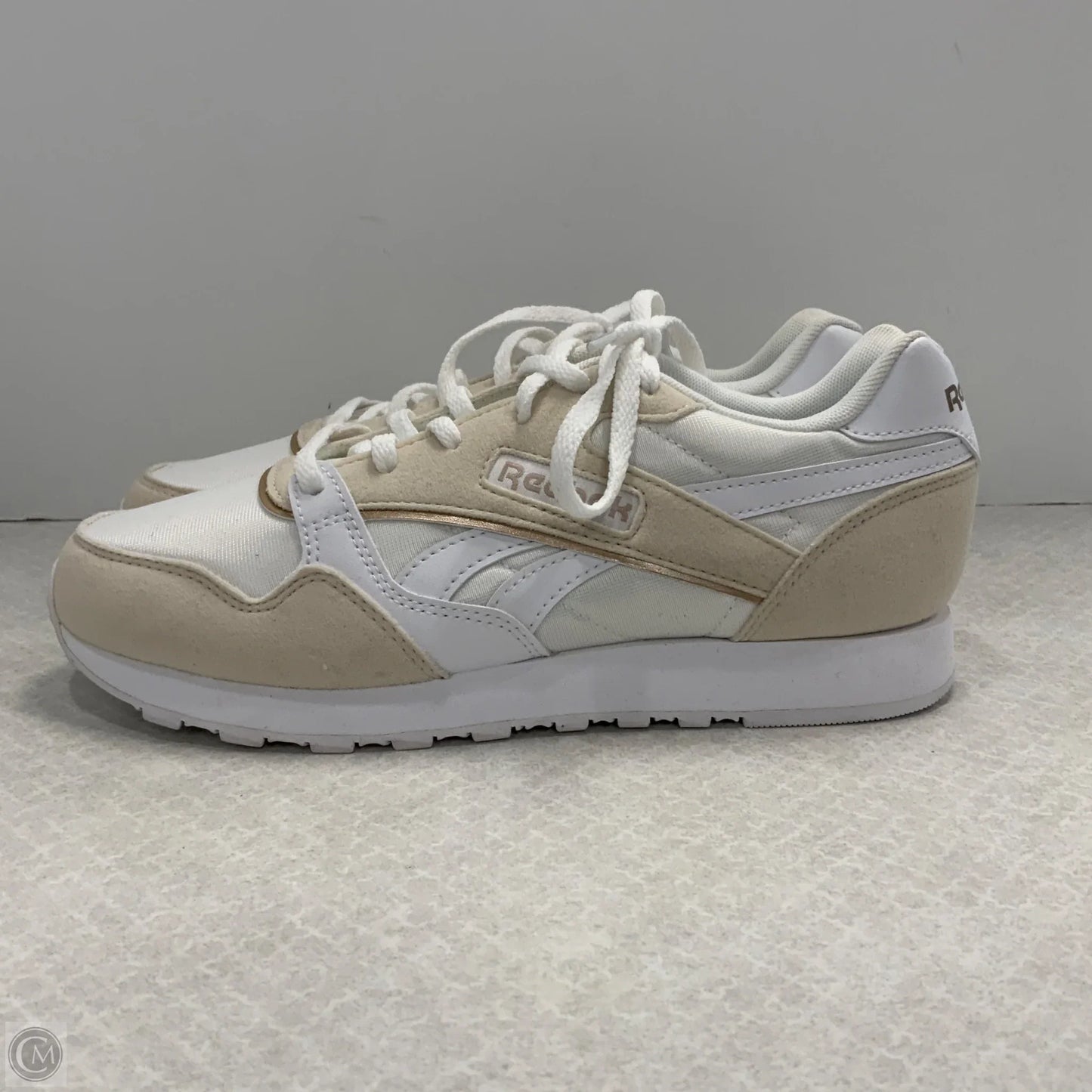 Shoes Athletic By Reebok In White, Size: 7