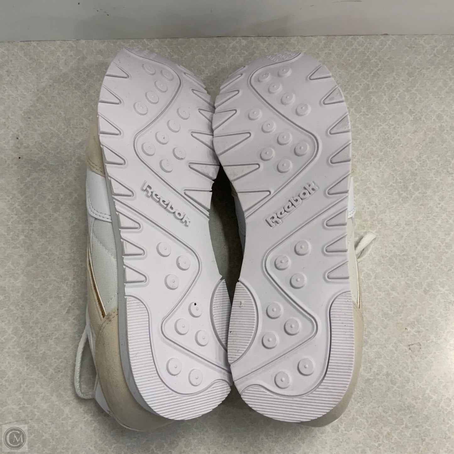 Shoes Athletic By Reebok In White, Size: 7