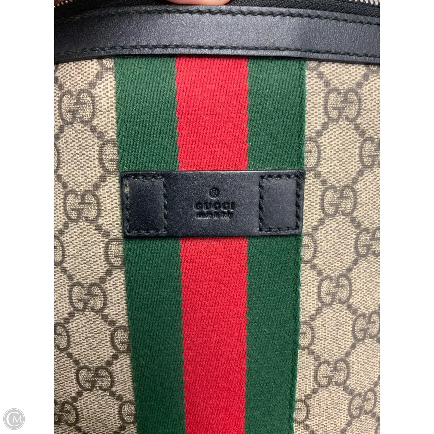 Crossbody Luxury Designer By Gucci, Size: Medium