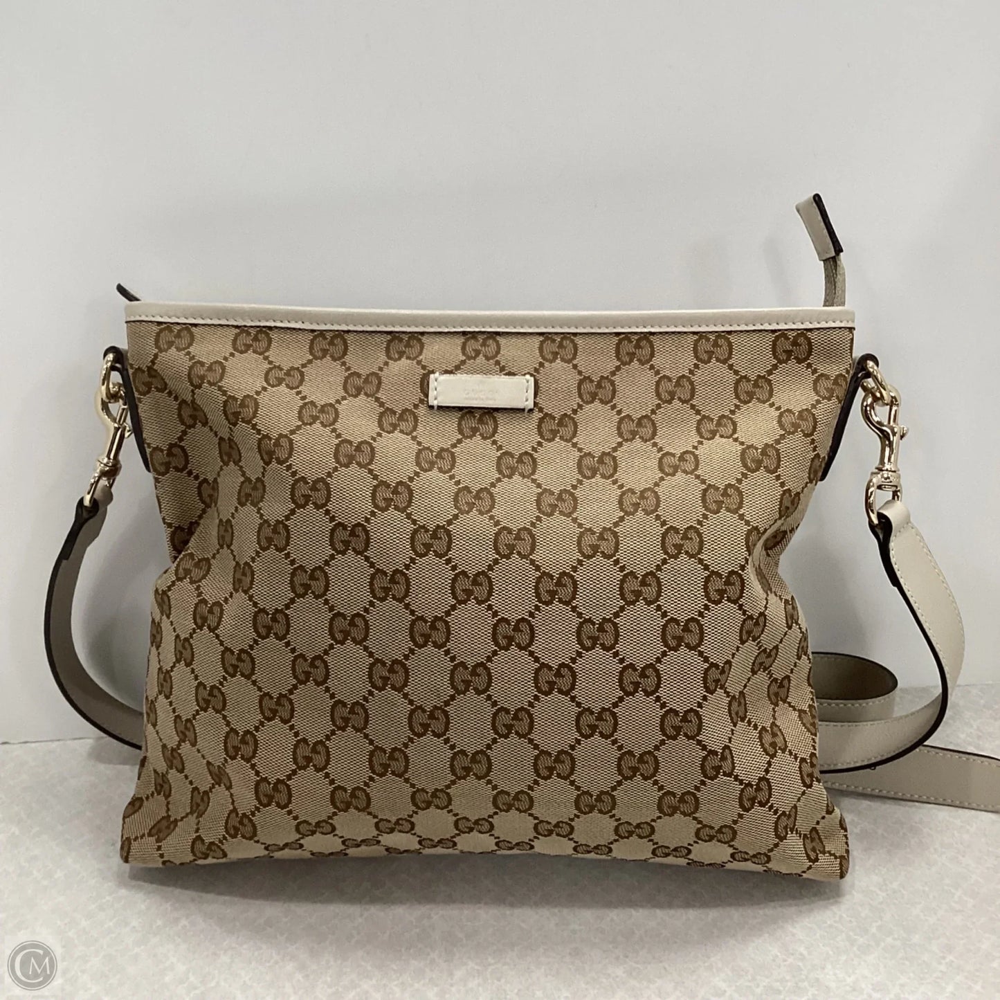 Crossbody Luxury Designer By Gucci, Size: Medium