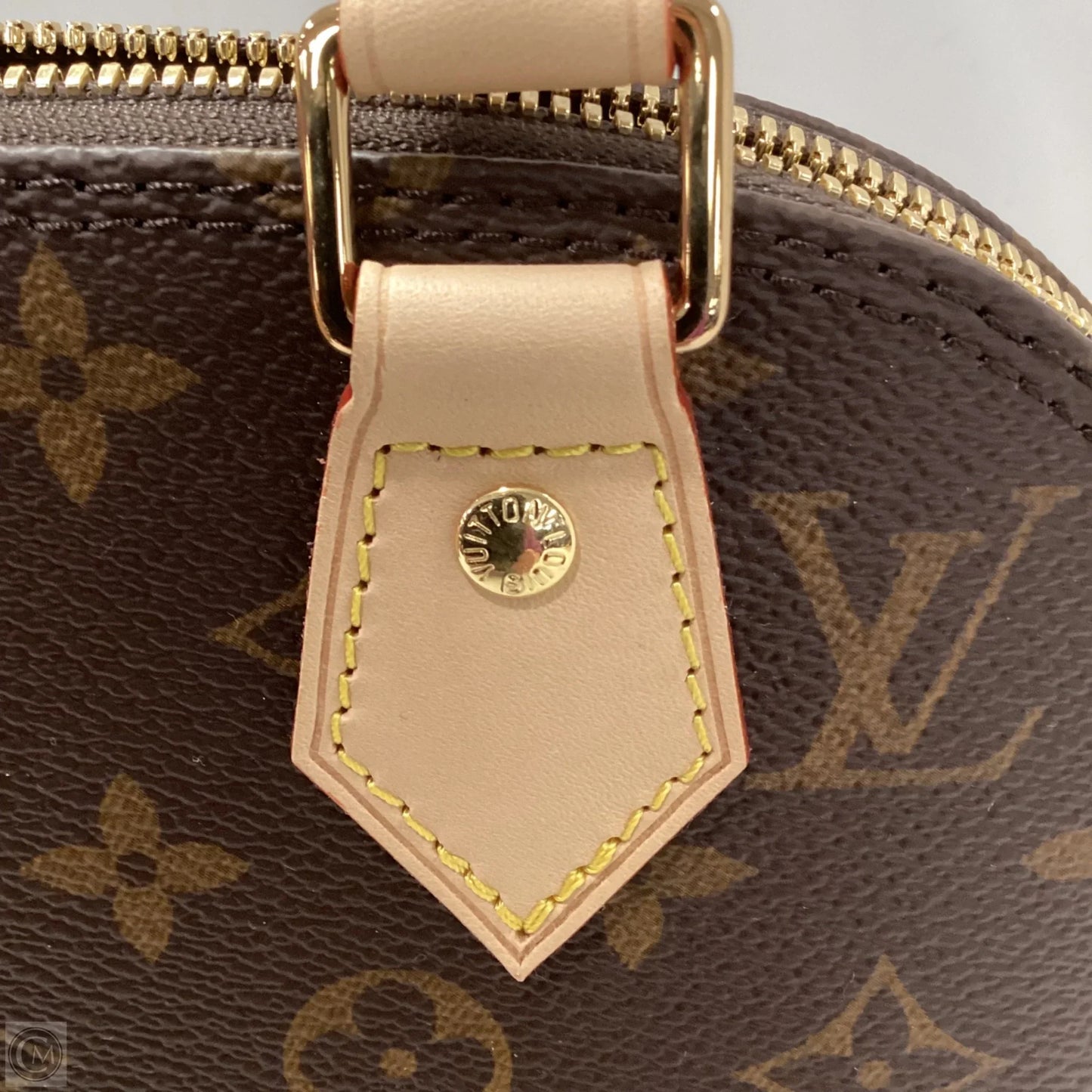 Handbag Luxury Designer By Louis Vuitton, Size: Small