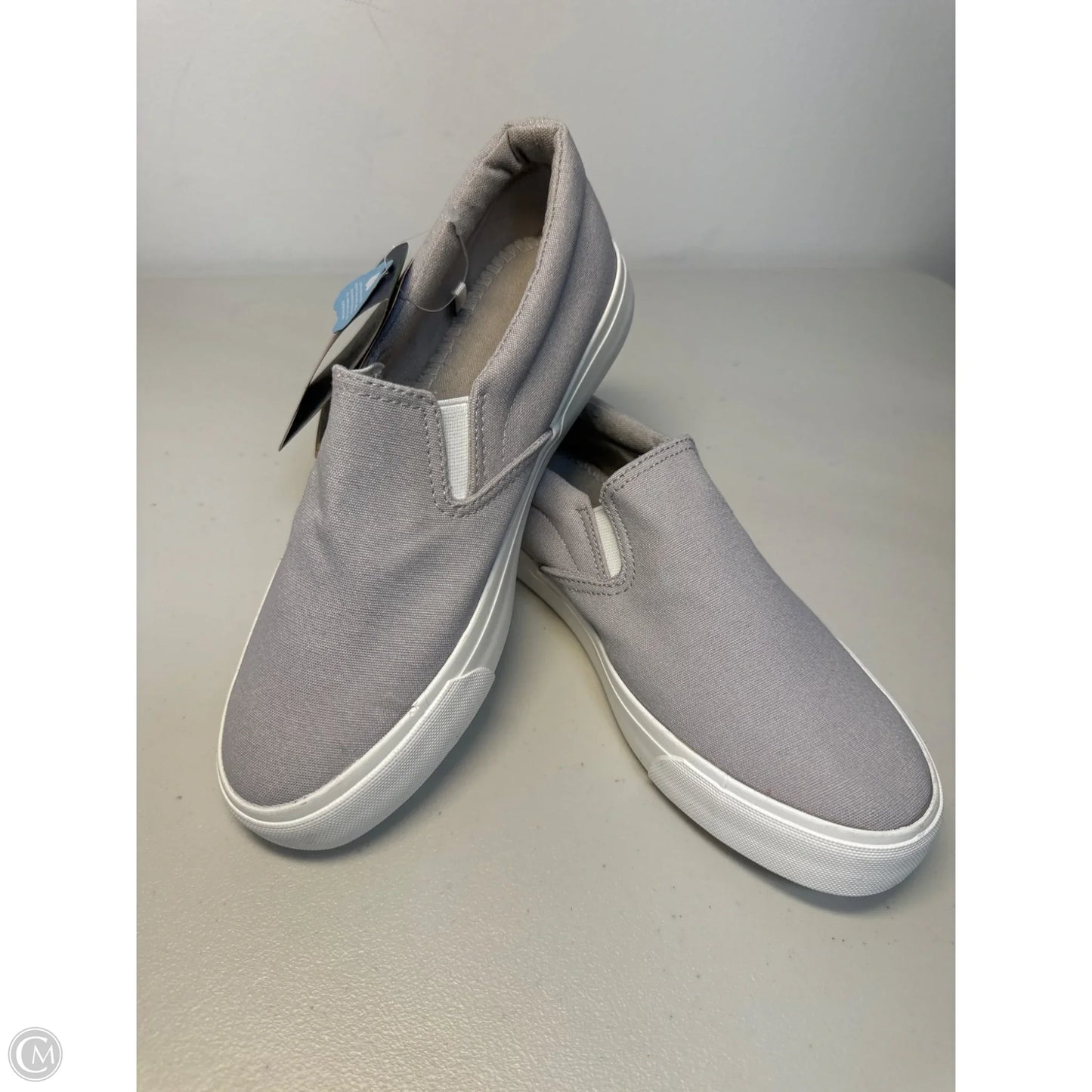 Shoes Flats By Lamo In Grey, Size: 6.5