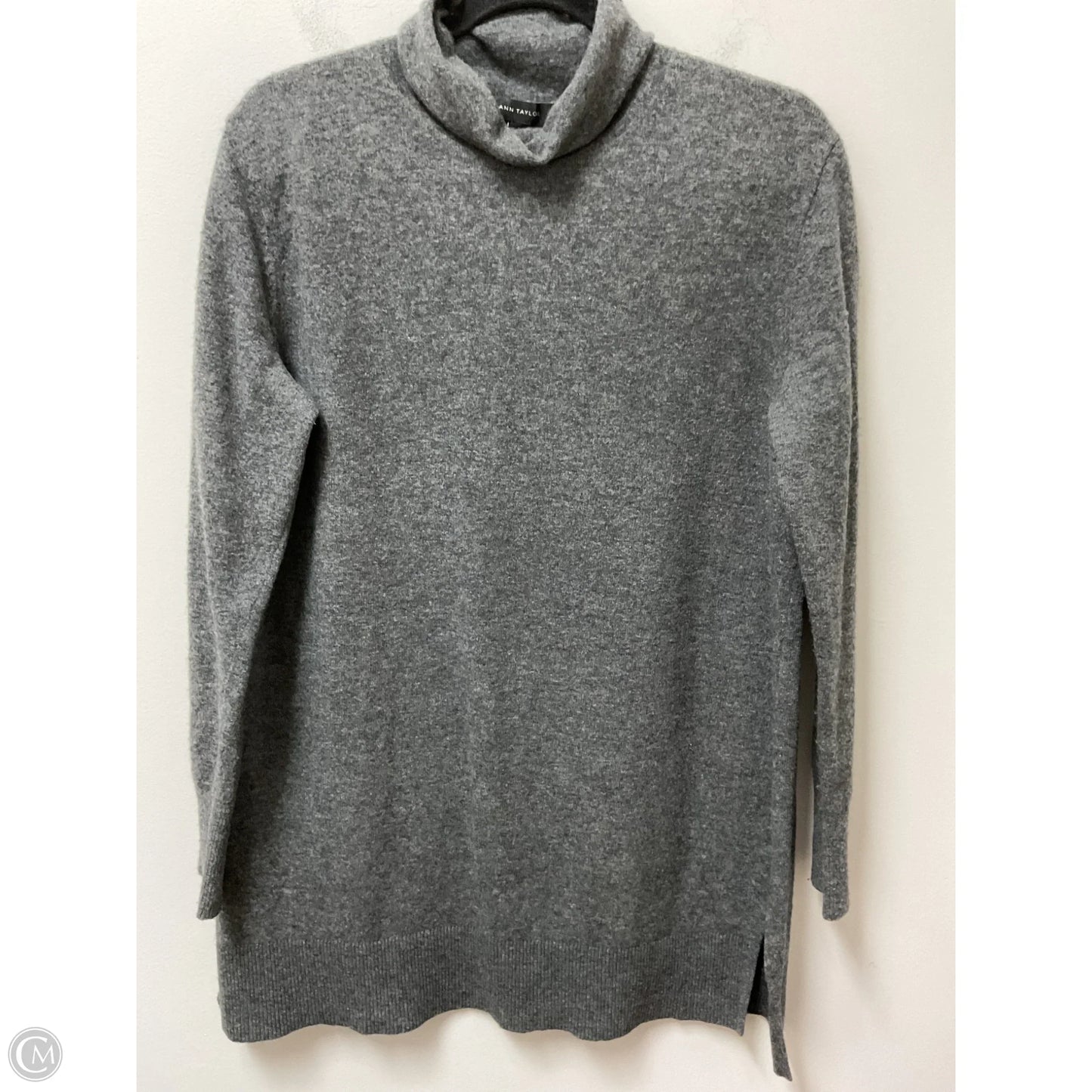 Dress Sweater By Ann Taylor In Grey, Size: M