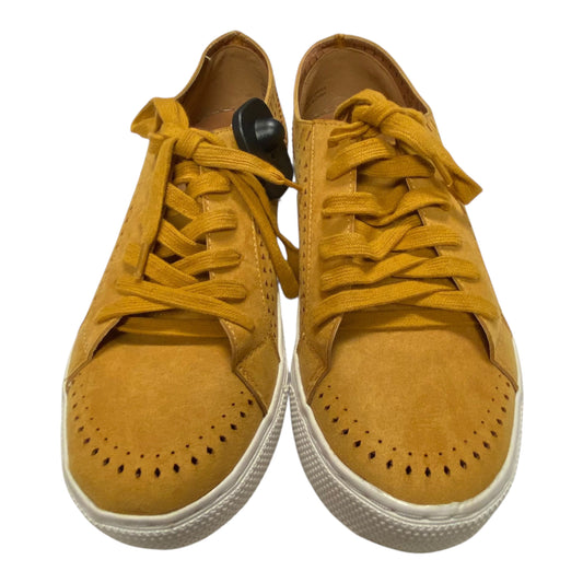 Shoes Athletic By Torrid In Gold, Size:9