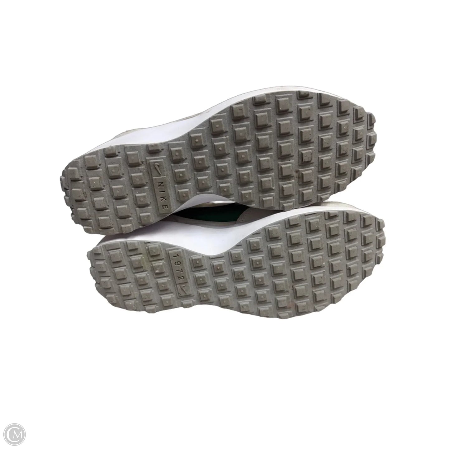 Shoes Sneakers By Nike In Green & White, Size: 8