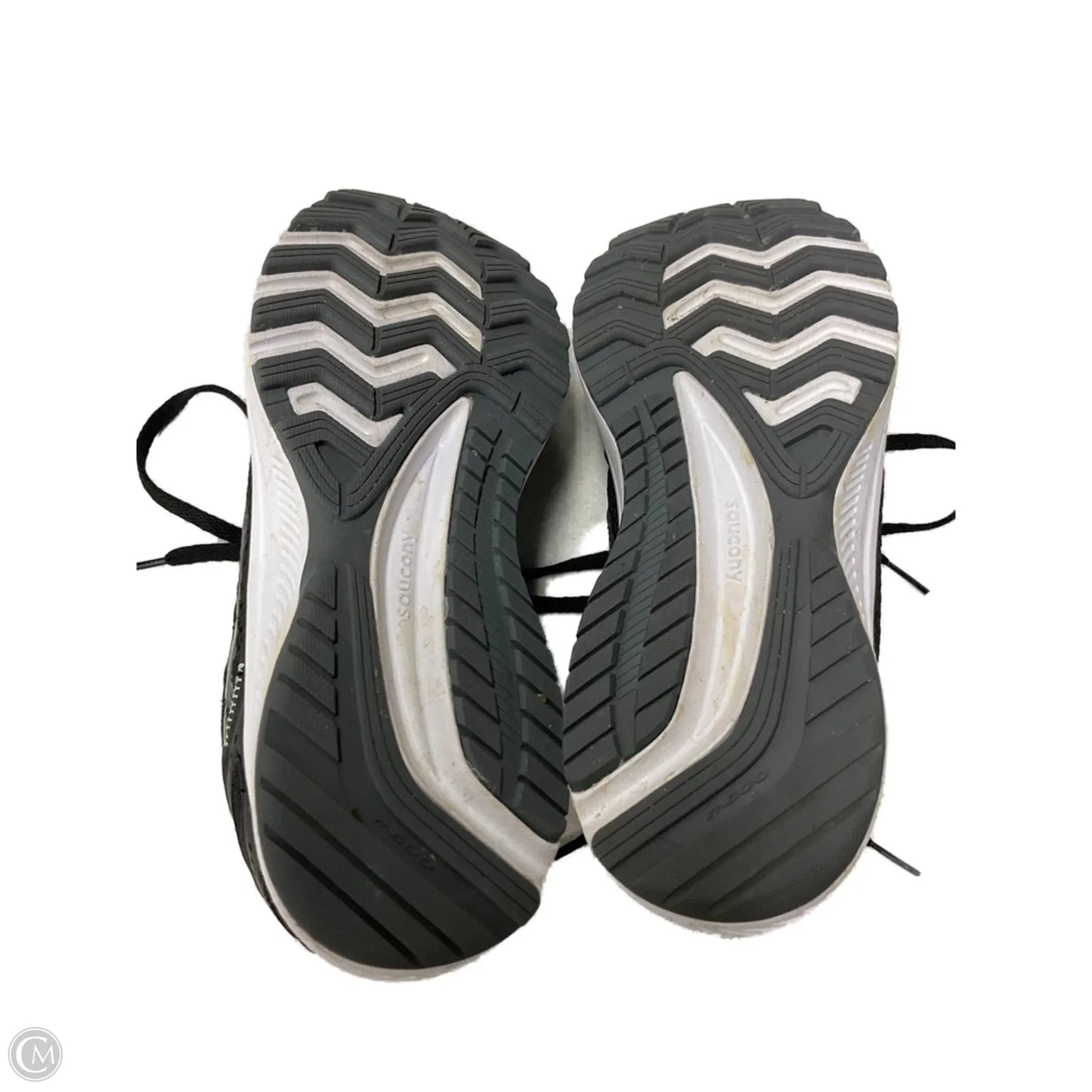 Shoes Athletic By Sacouny In Black, Size: 7