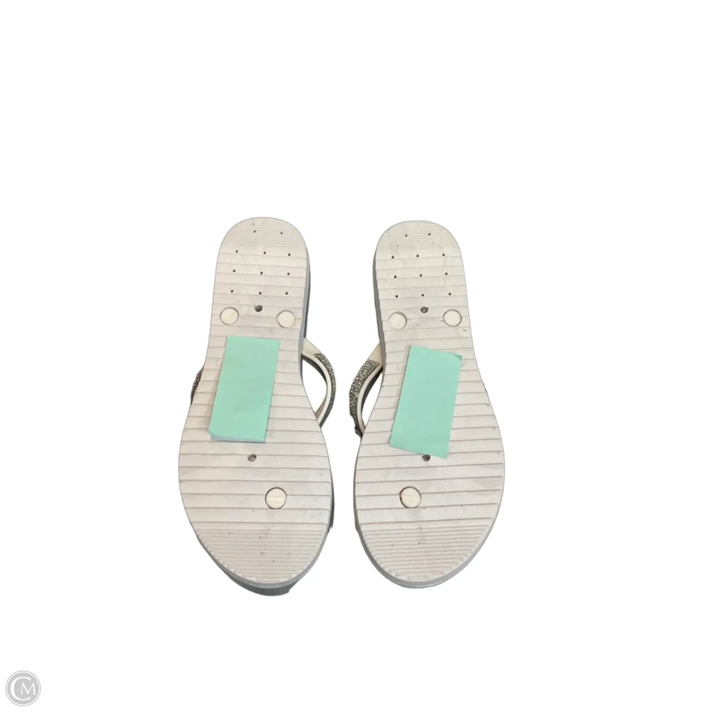 Sandals Flip Flops By Clothes Mentor In Tan & White, Size: 9