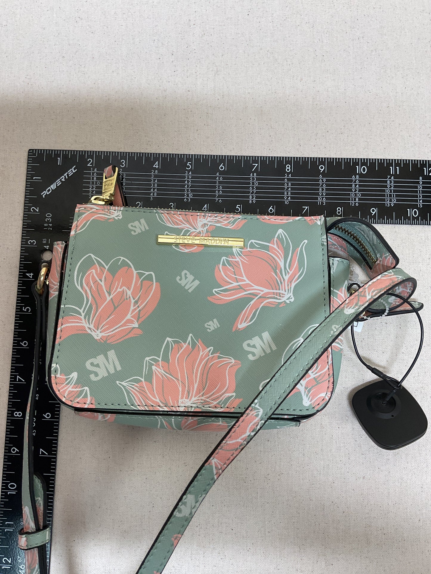 Crossbody By Steve Madden In Green & Pink, Size:Small