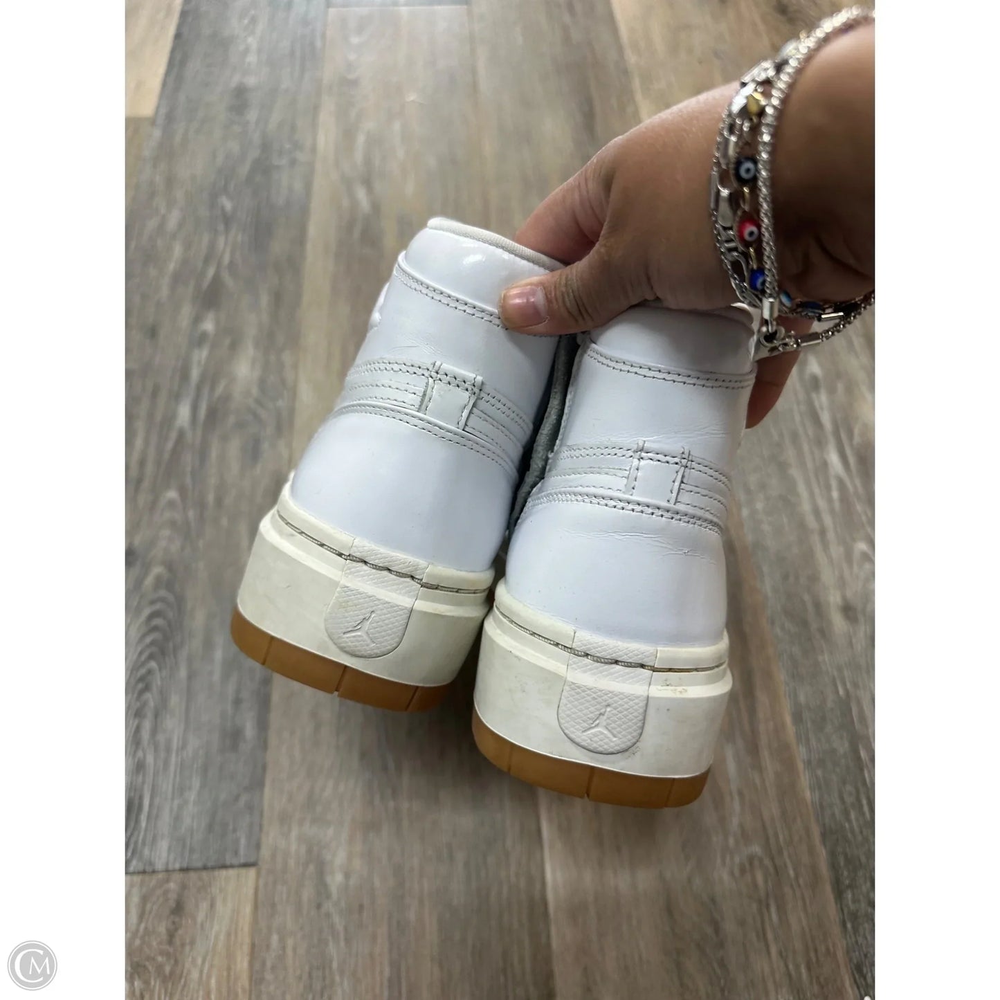 Shoes Sneakers By Nike In White, Size: 9