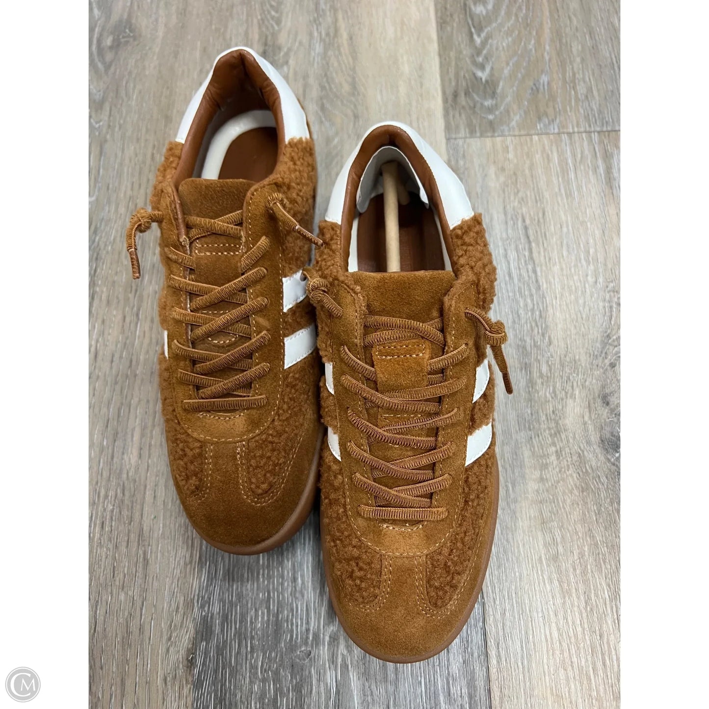 Shoes Sneakers By Steve Madden In Brown, Size: 7.5