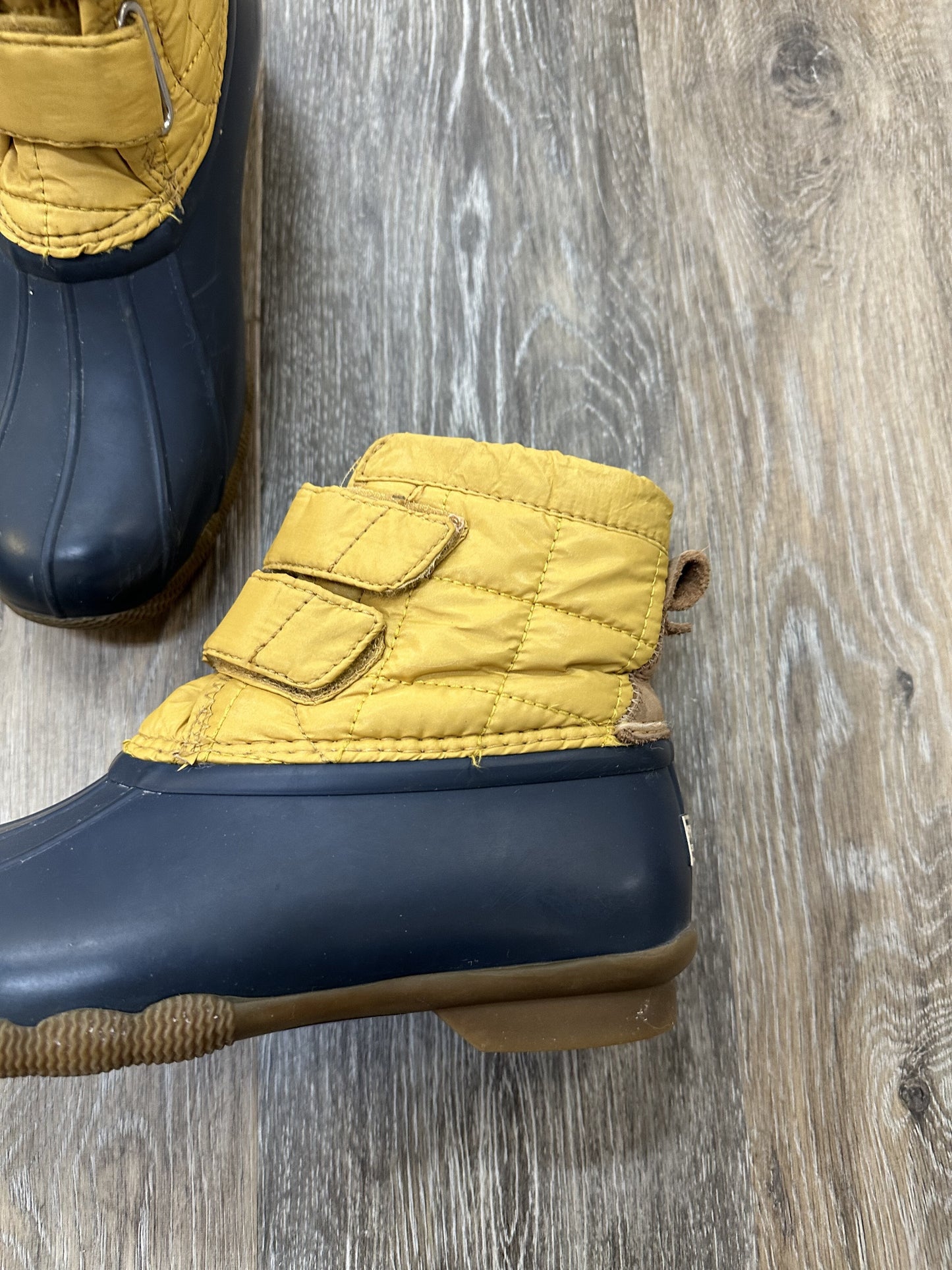 Boots Snow By Sperry Size: 7