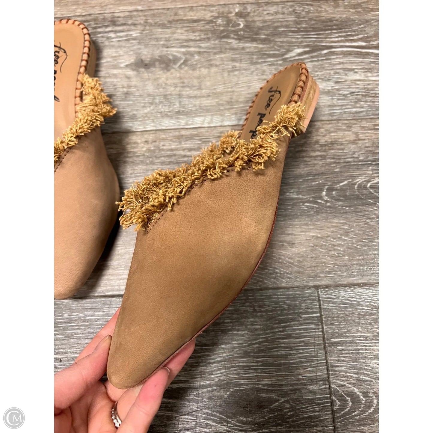 Shoes Flats By Free People In Tan, Size: 9