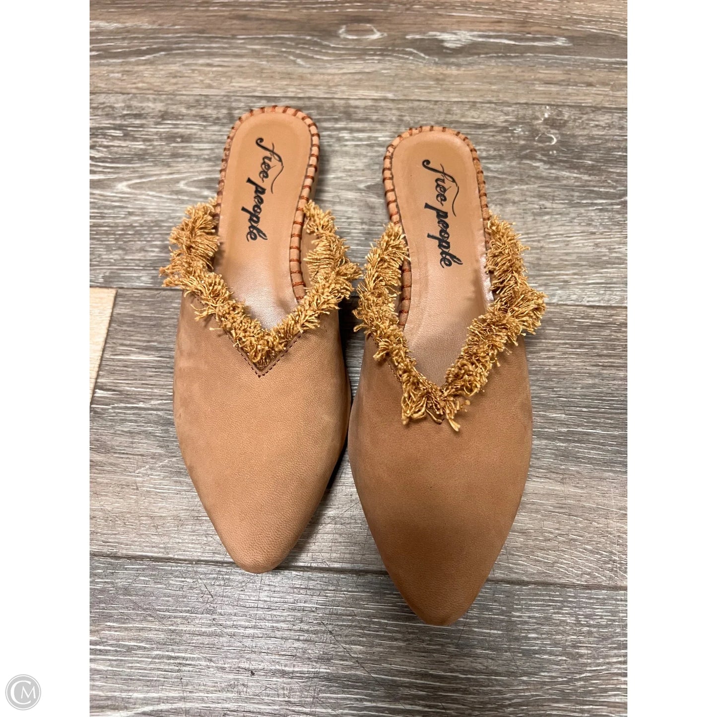 Shoes Flats By Free People In Tan, Size: 9
