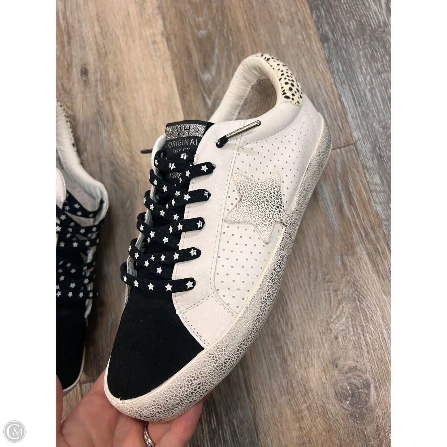 Shoes Sneakers By Vintage Havana In Black & White, Size: 9