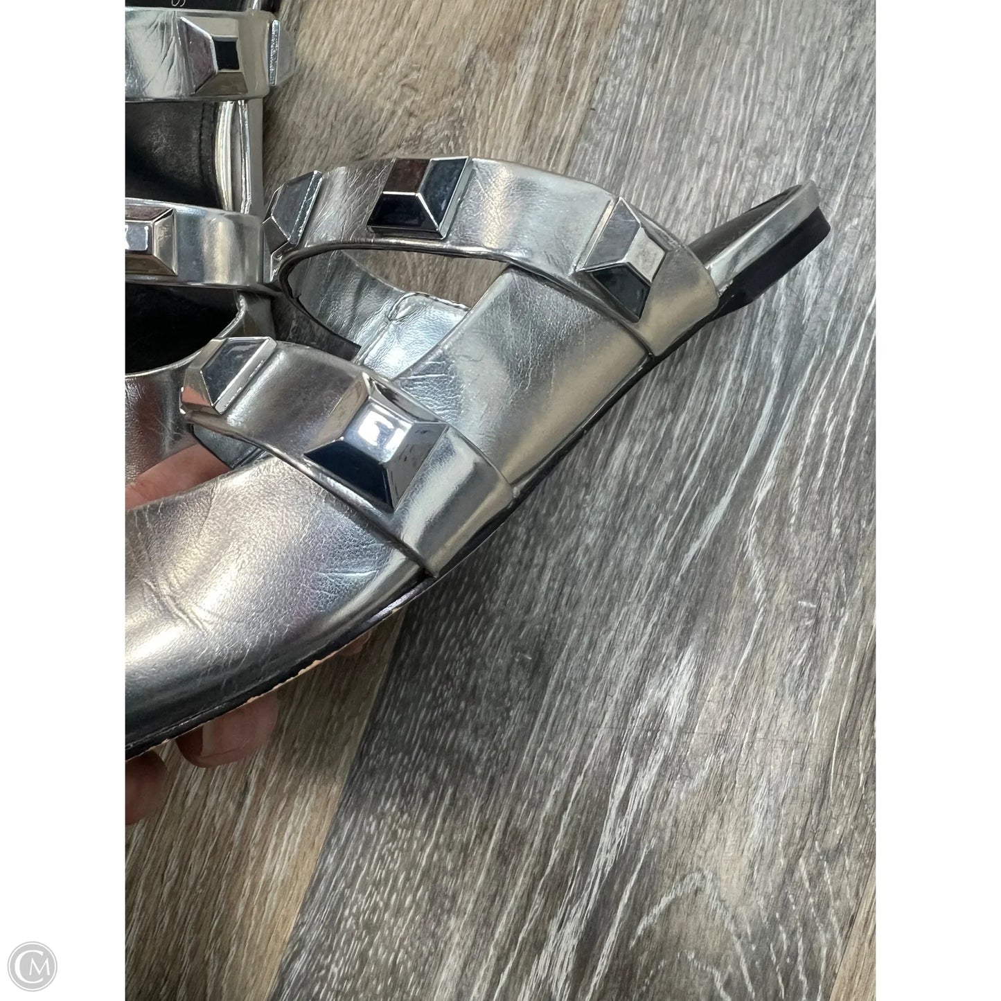 Shoes Flats By Marc Fisher In Silver, Size: 7