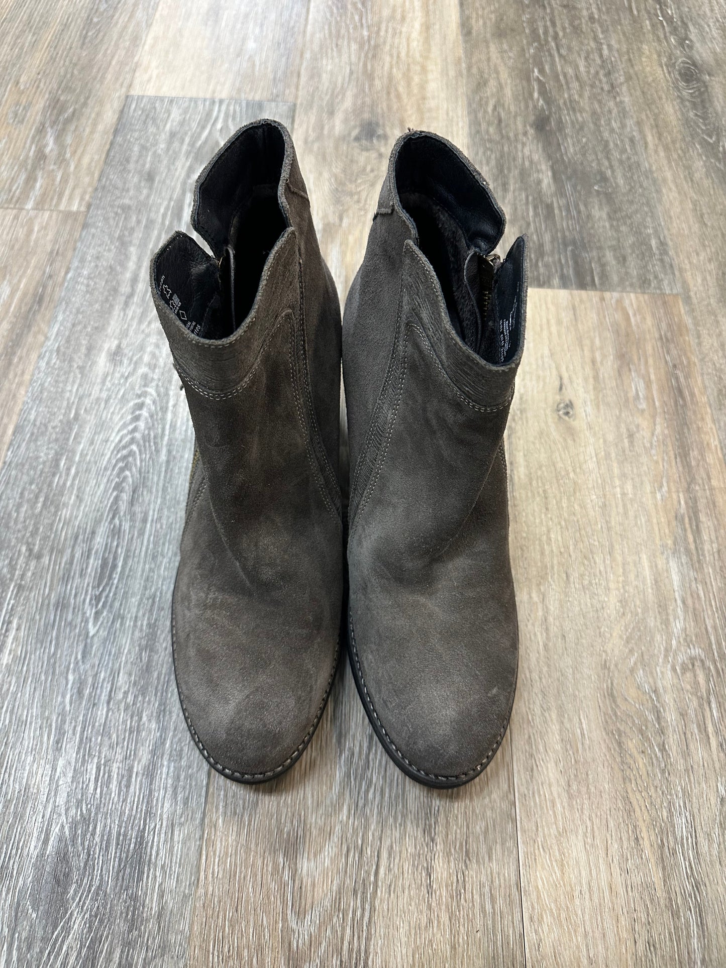 Boots Ankle Heels By Taos In Grey, Size: 10