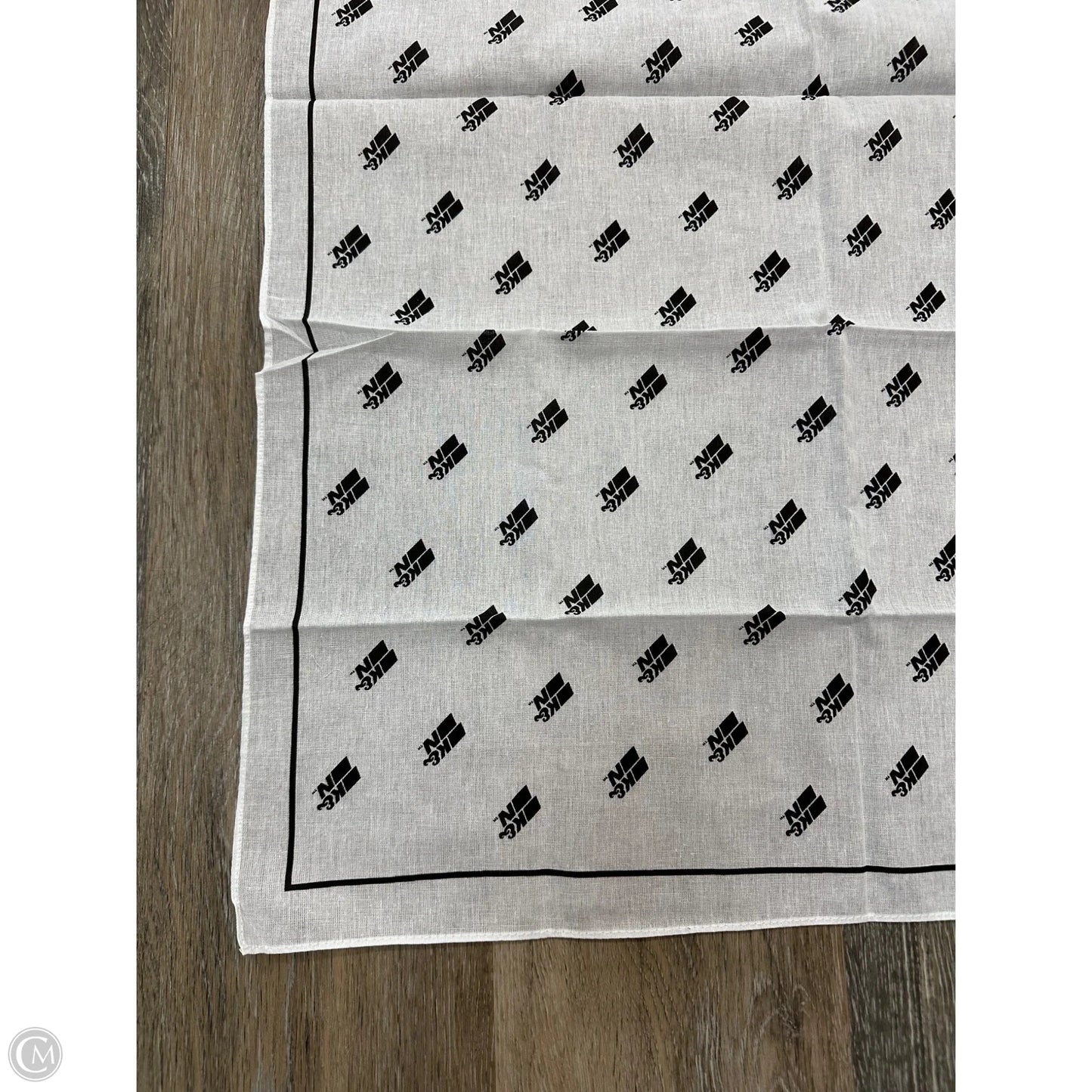 Scarf Square By K&N