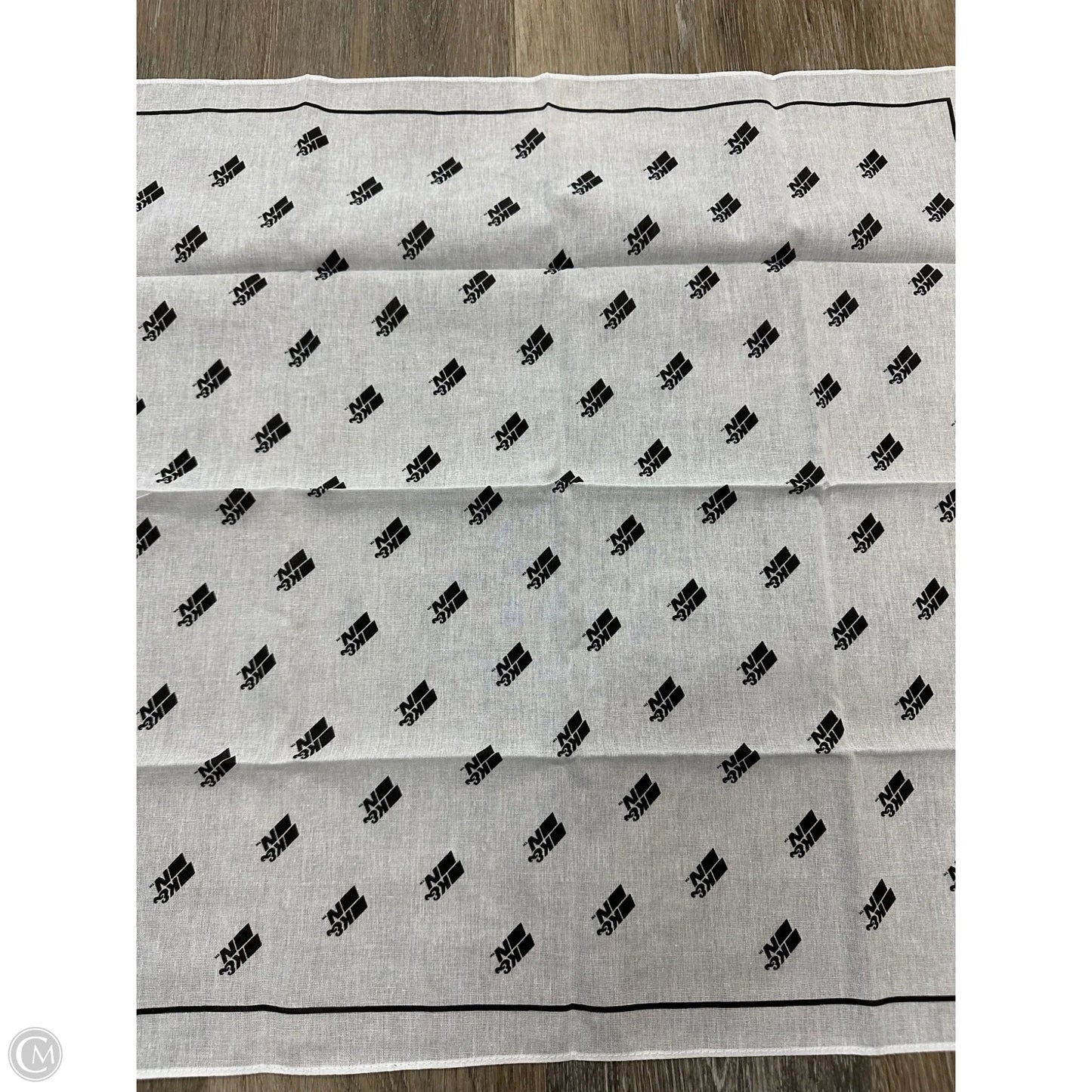 Scarf Square By K&N