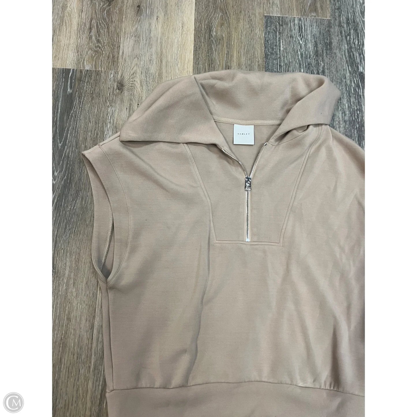 Athletic Top Short Sleeve By Varley In Tan, Size: M