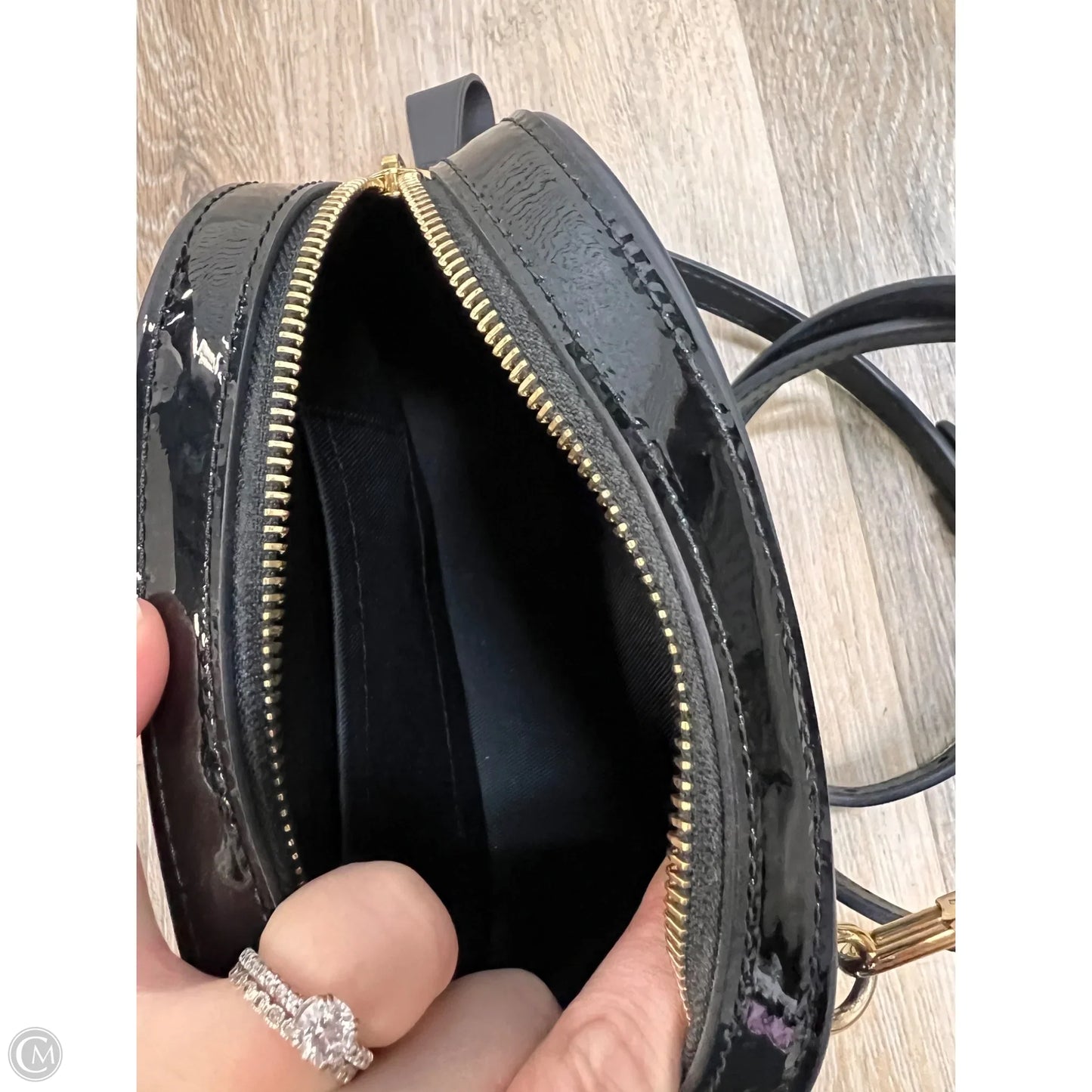 Crossbody Luxury Designer By Louis Vuitton, Size: Small
