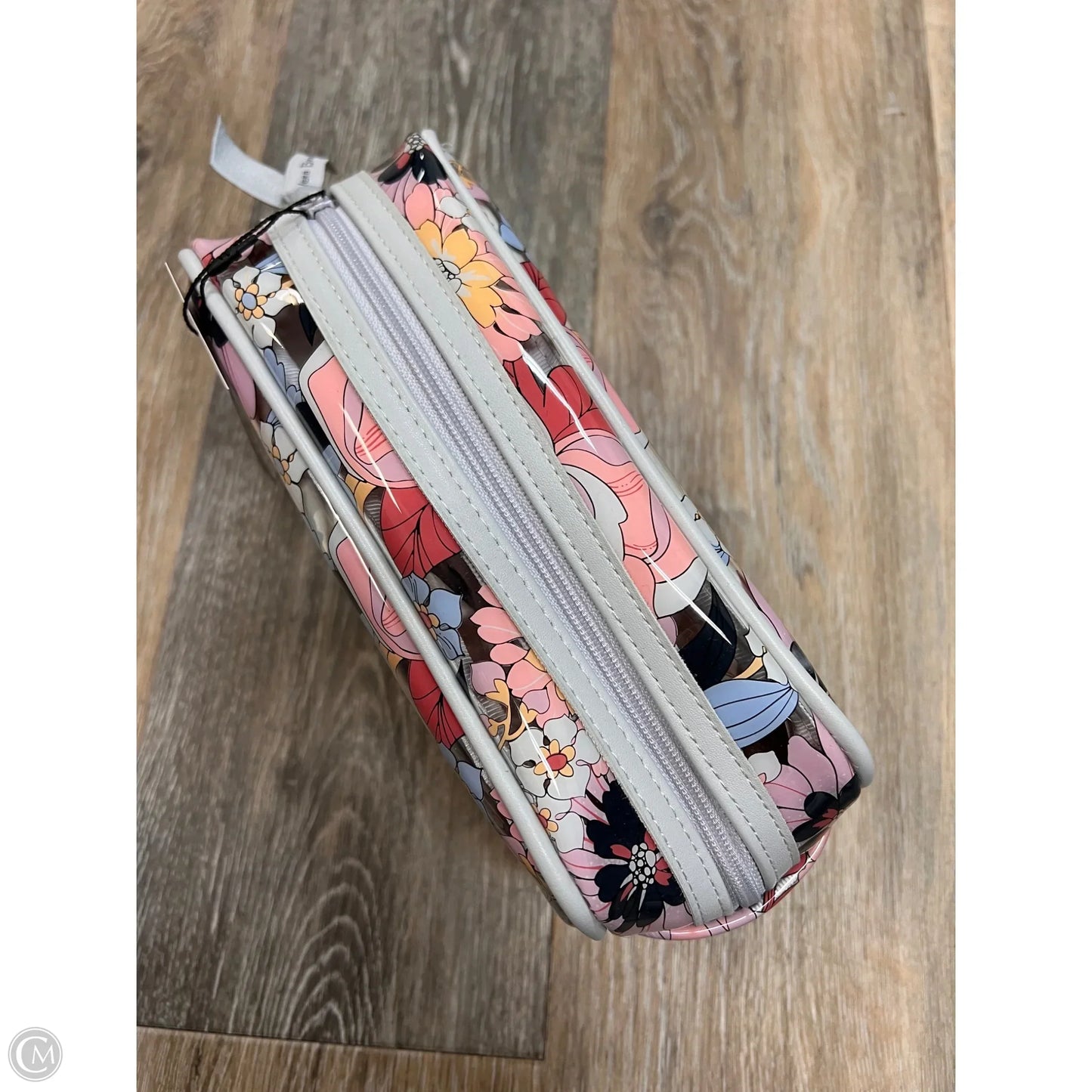 Makeup Bag By Vera Bradley, Size: Medium