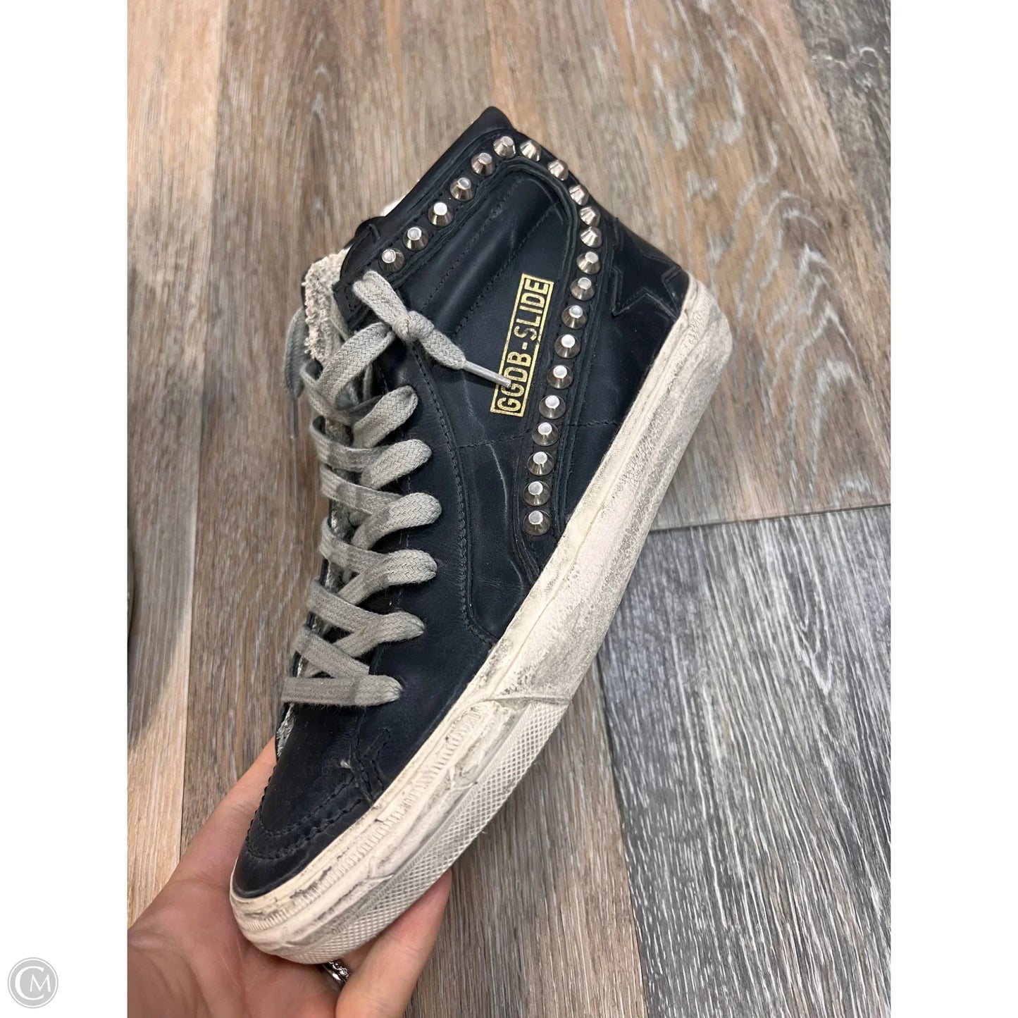 Shoes Luxury Designer By Golden Goose In Black, Size: 7/37