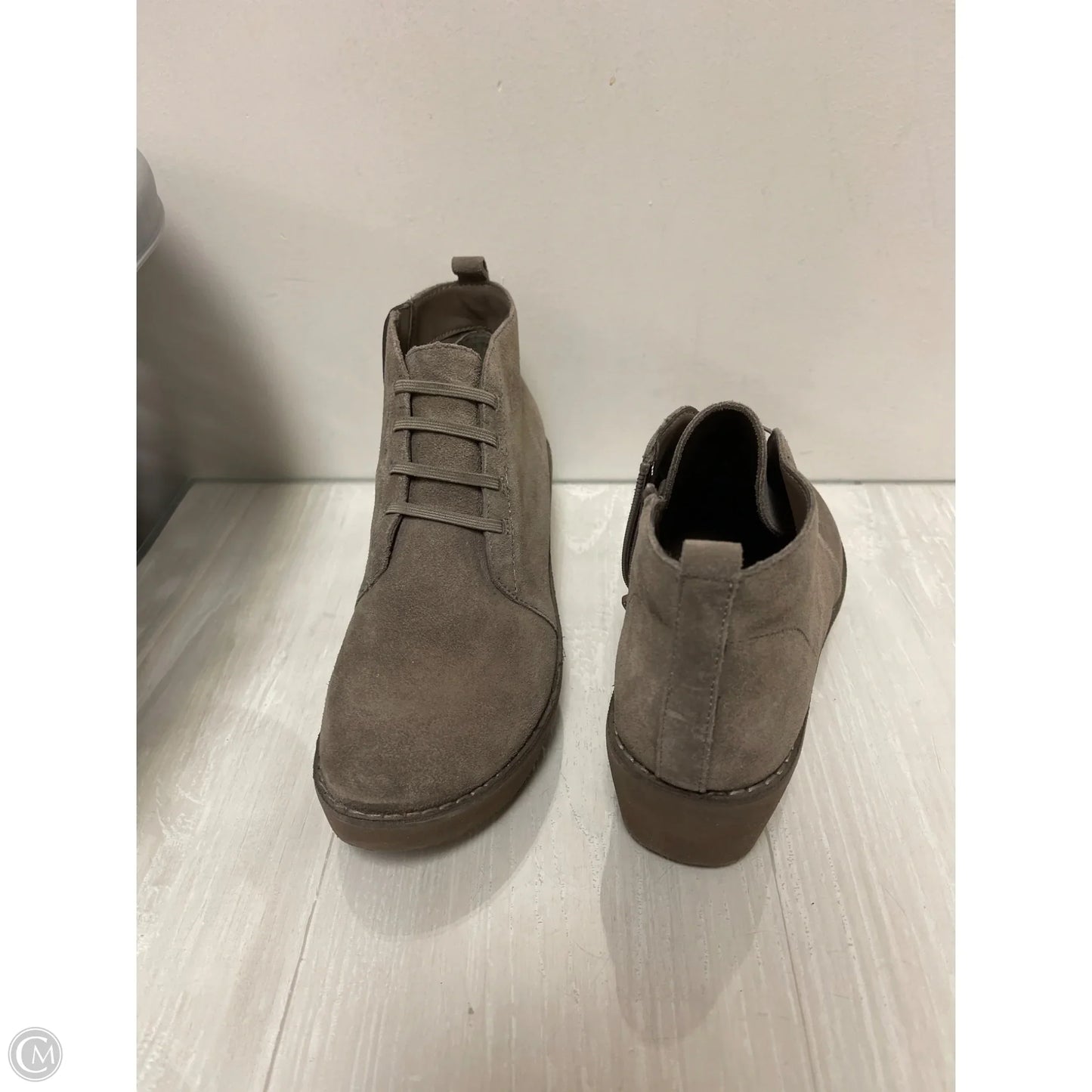 Boots Ankle Flats By Kenneth Cole Reaction In Ivory, Size: 7.5