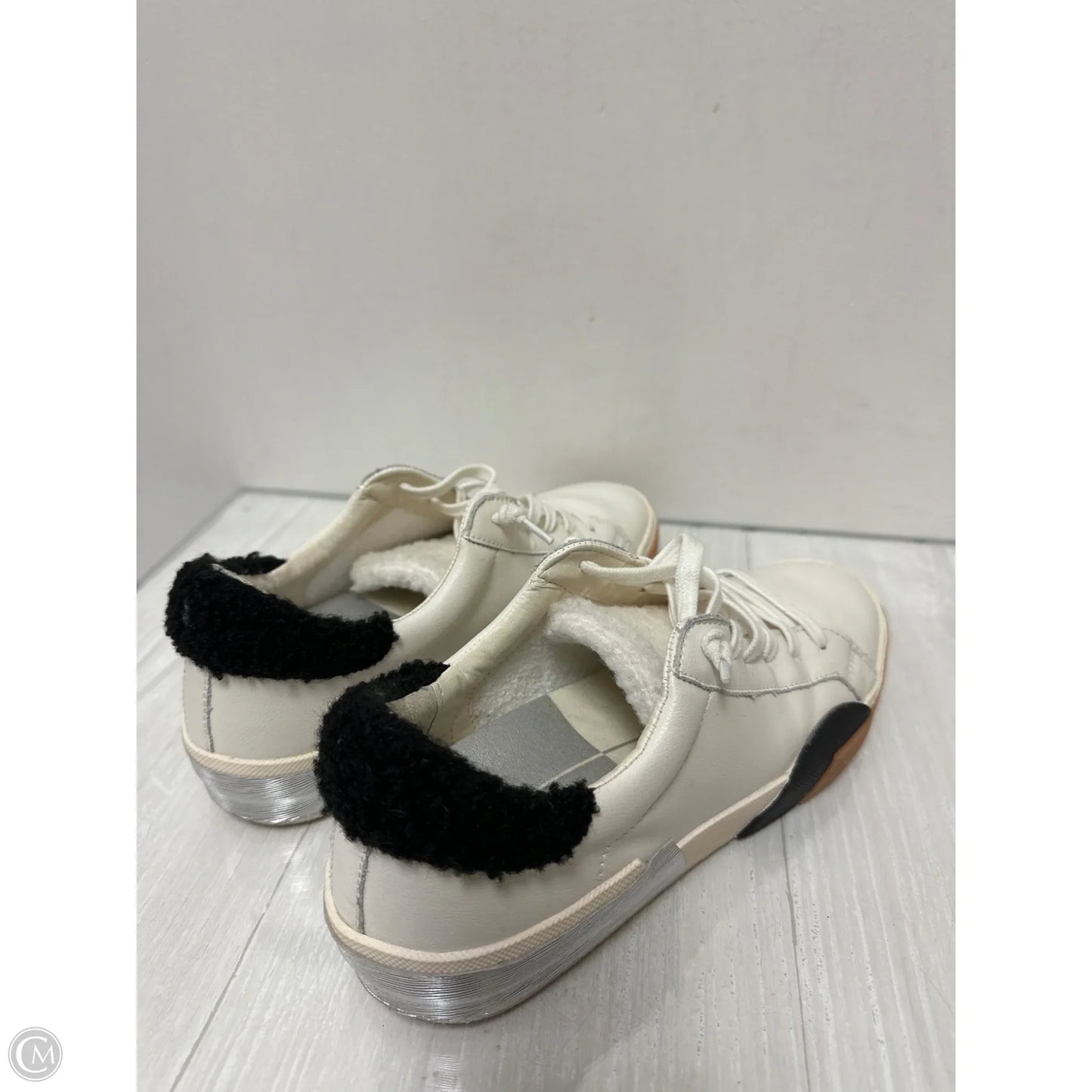 Shoes Sneakers By Dolce Vita In White, Size: 9
