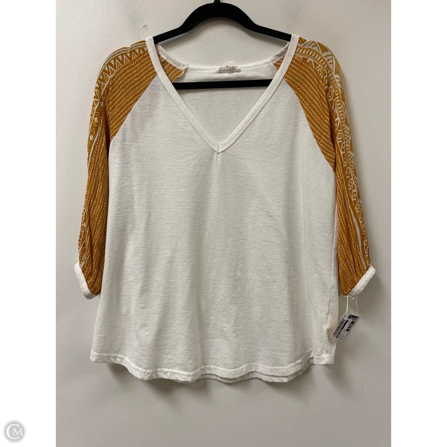 Top Long Sleeve By Main Strip In White & Yellow, Size: M