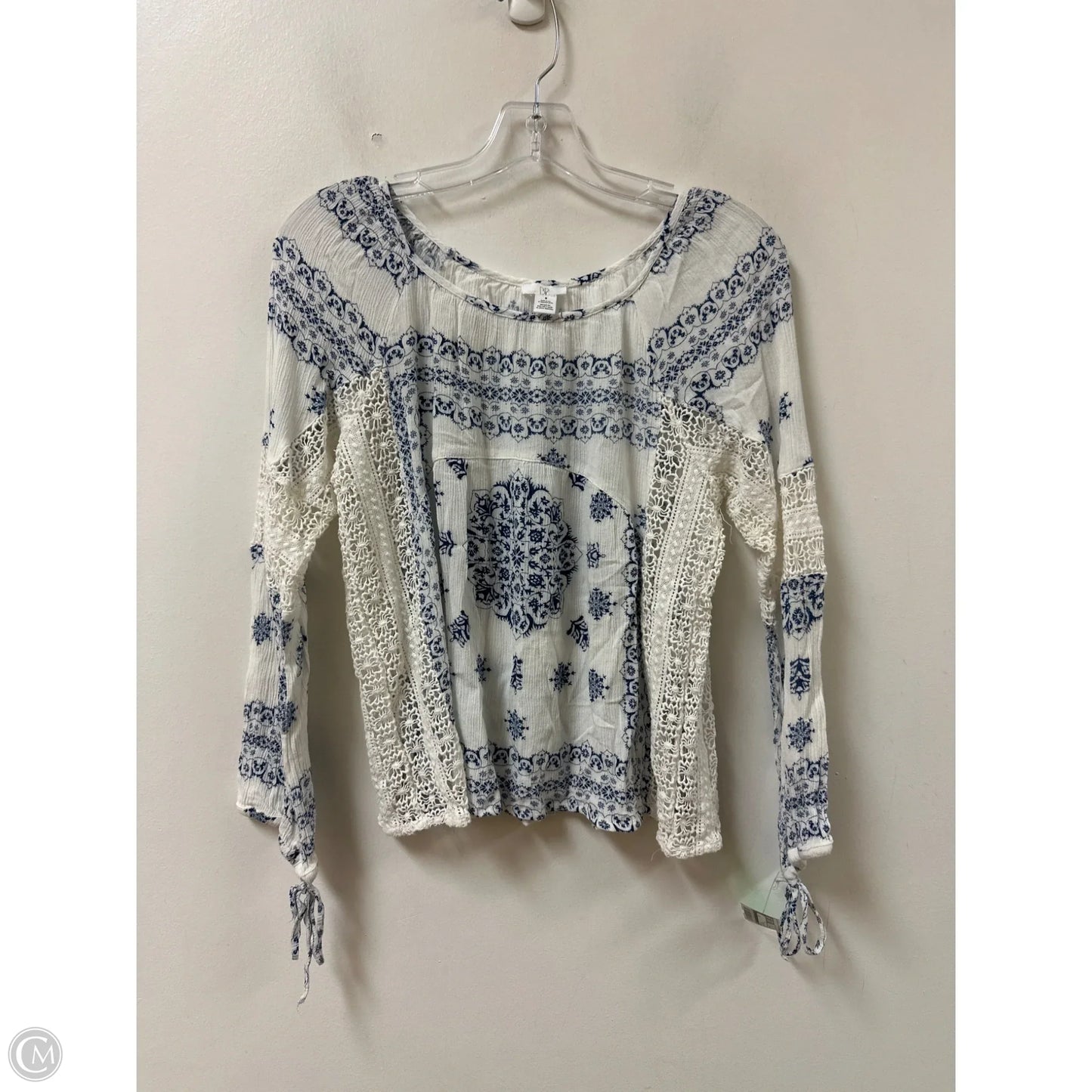Top Long Sleeve By Bp In Blue & White, Size: M