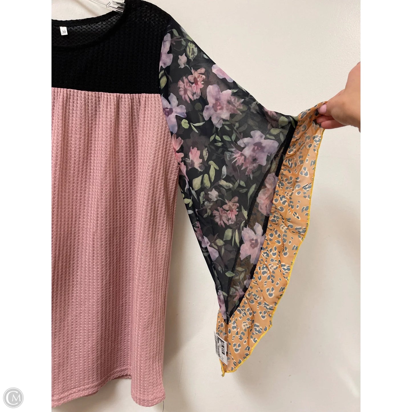 Top Long Sleeve By Clothes Mentor In Pink, Size: M