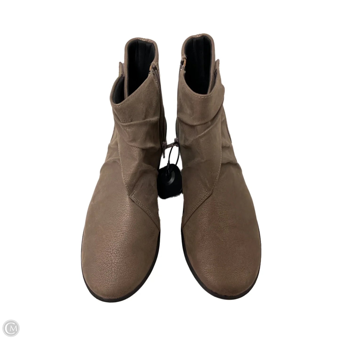 Boots Ankle Flats By Clarks In Gold, Size: 9.5