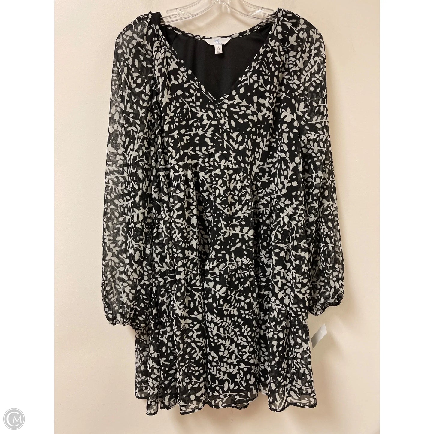 Dress Casual Short By Time And Tru In Black & White, Size: S