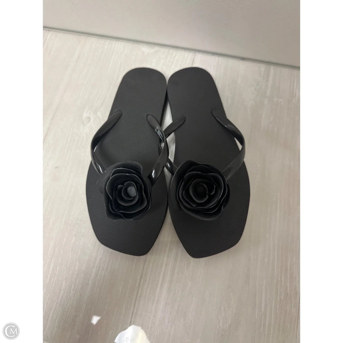 Sandals Flip Flops By Shade & Shore In Black, Size: 6