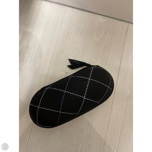 Accessory Tag By Vera Bradley, Size: Medium