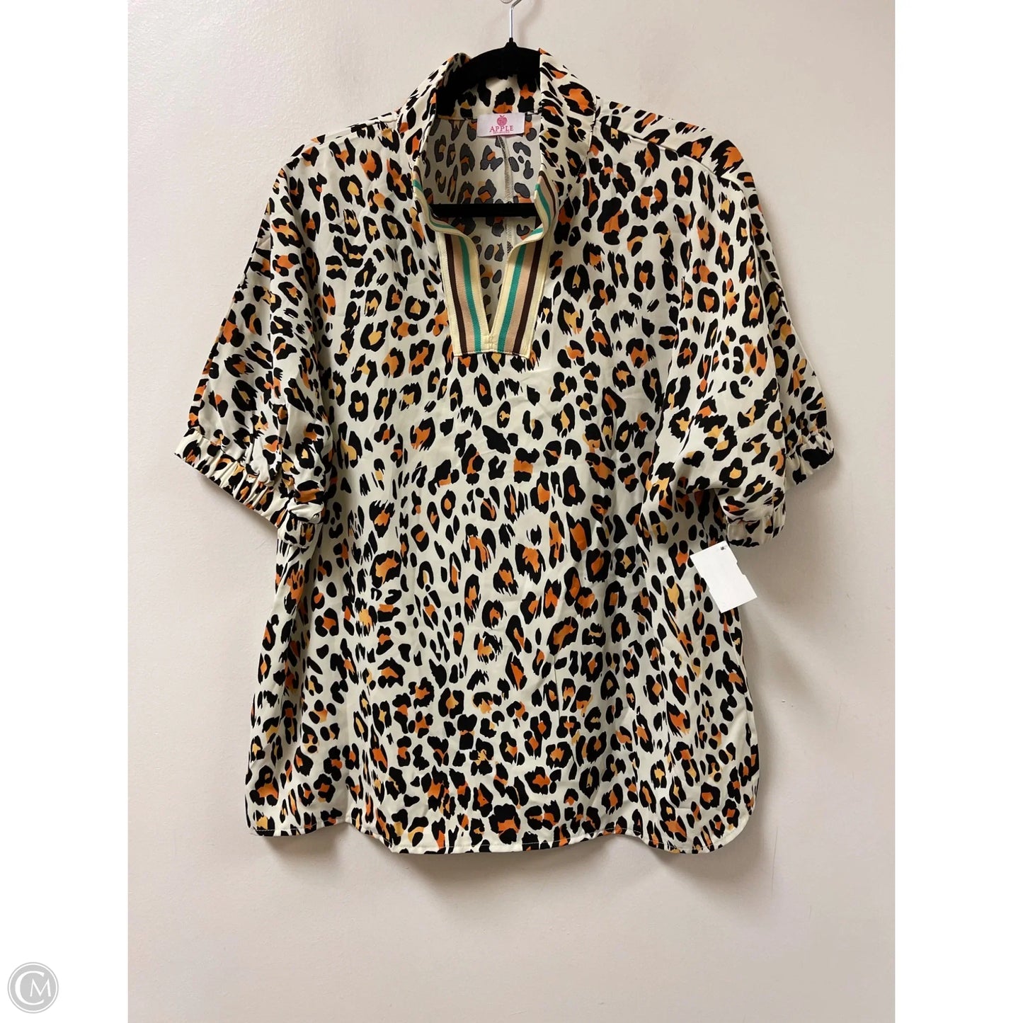 Top Short Sleeve By Clothes Mentor In Animal Print, Size: L