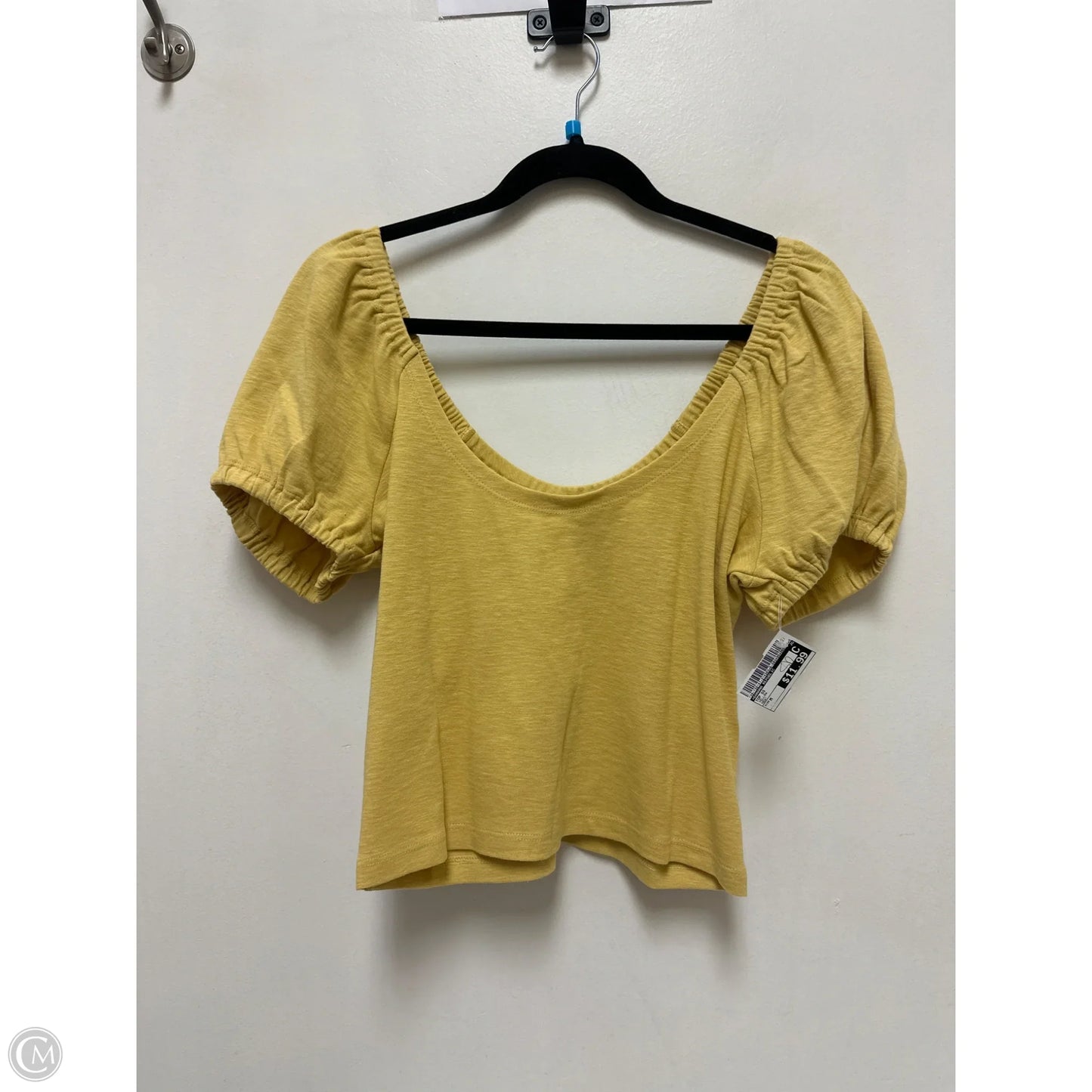Top Short Sleeve By Banana Republic In Yellow, Size: M