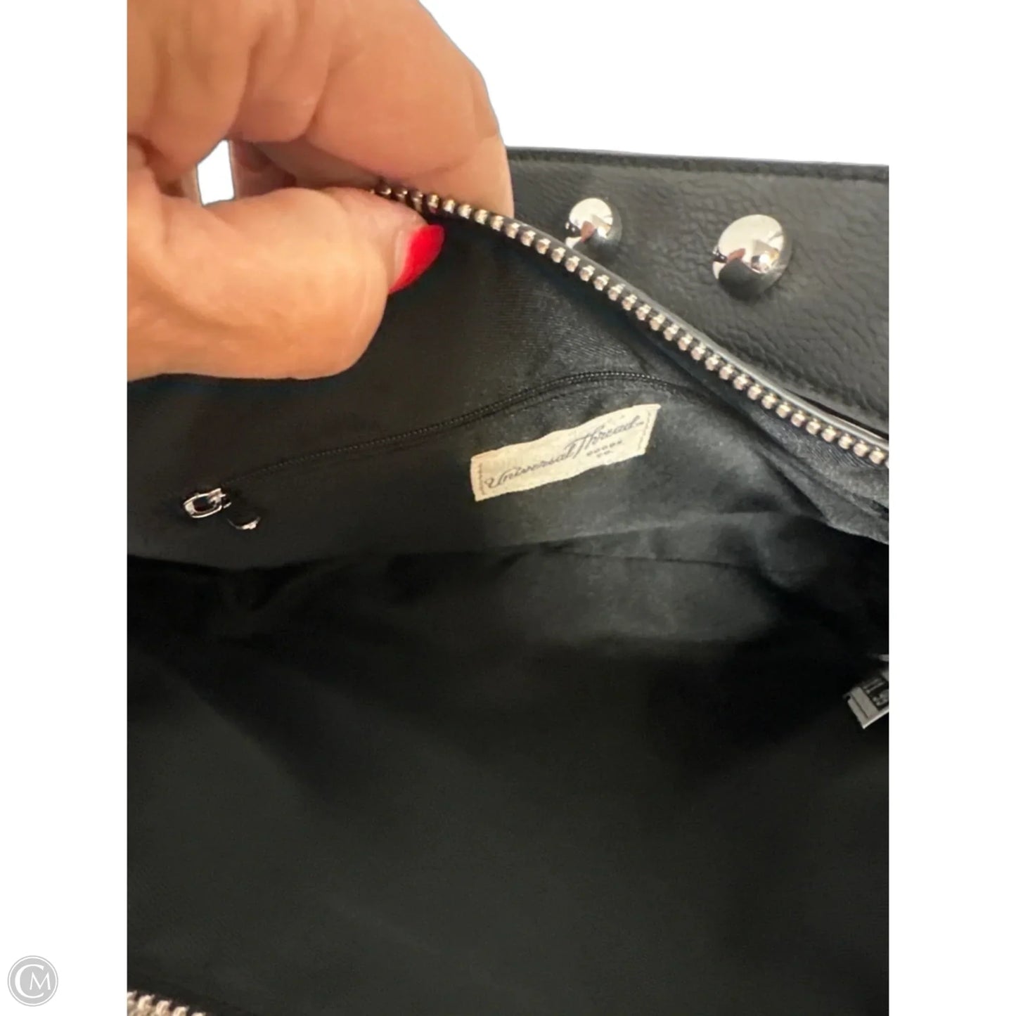 Handbag By Universal Thread, Size: Medium