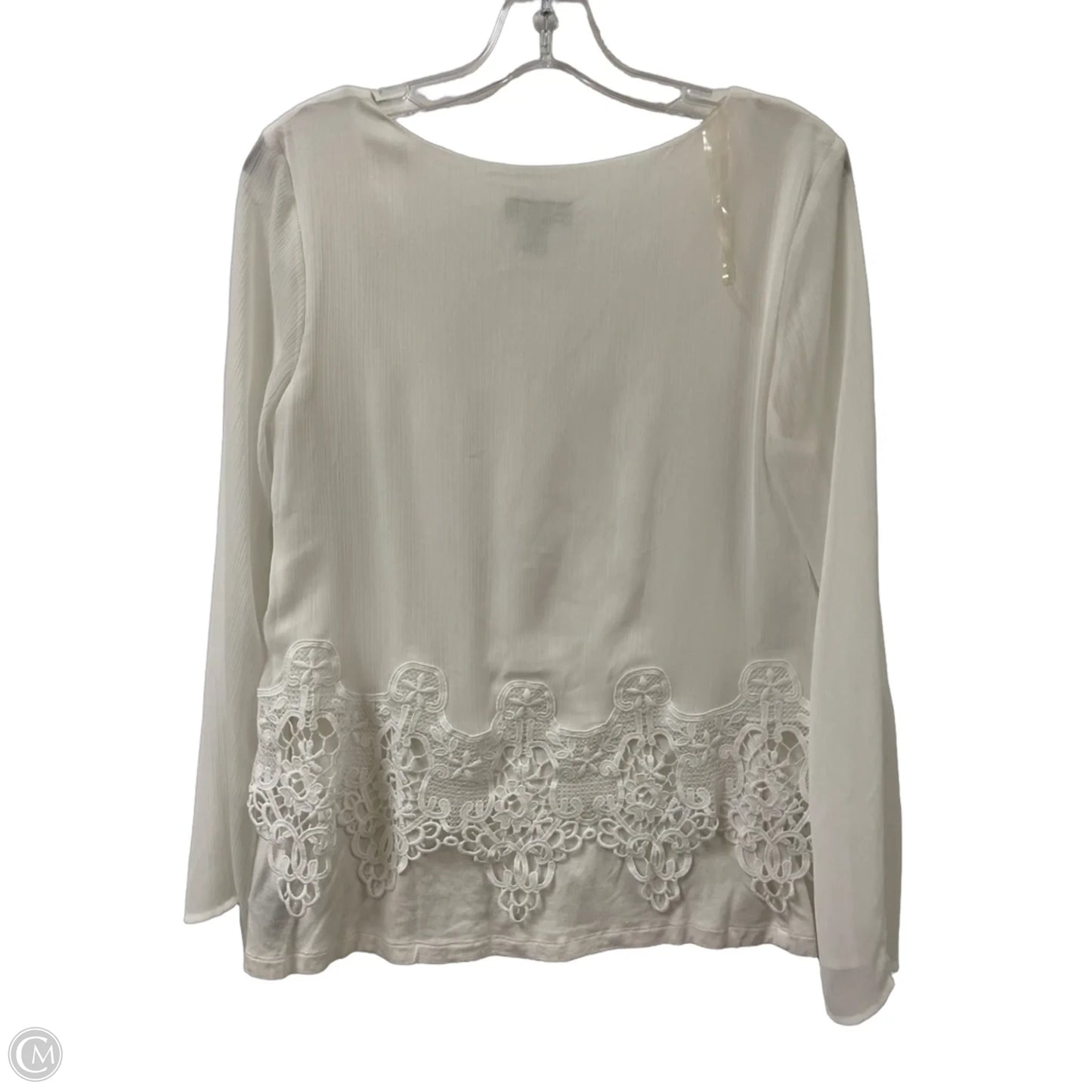 Top Long Sleeve By Clothes Mentor In White, Size: M