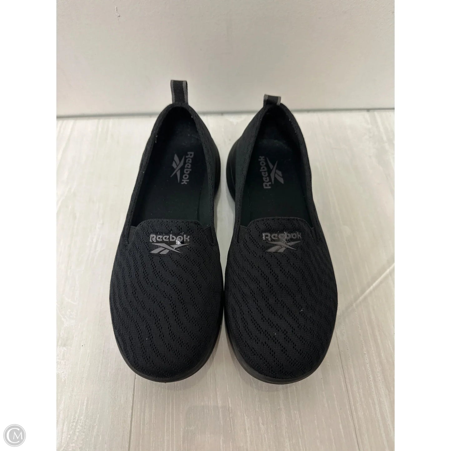 Shoes Flats By Reebok In Black, Size: 6.5