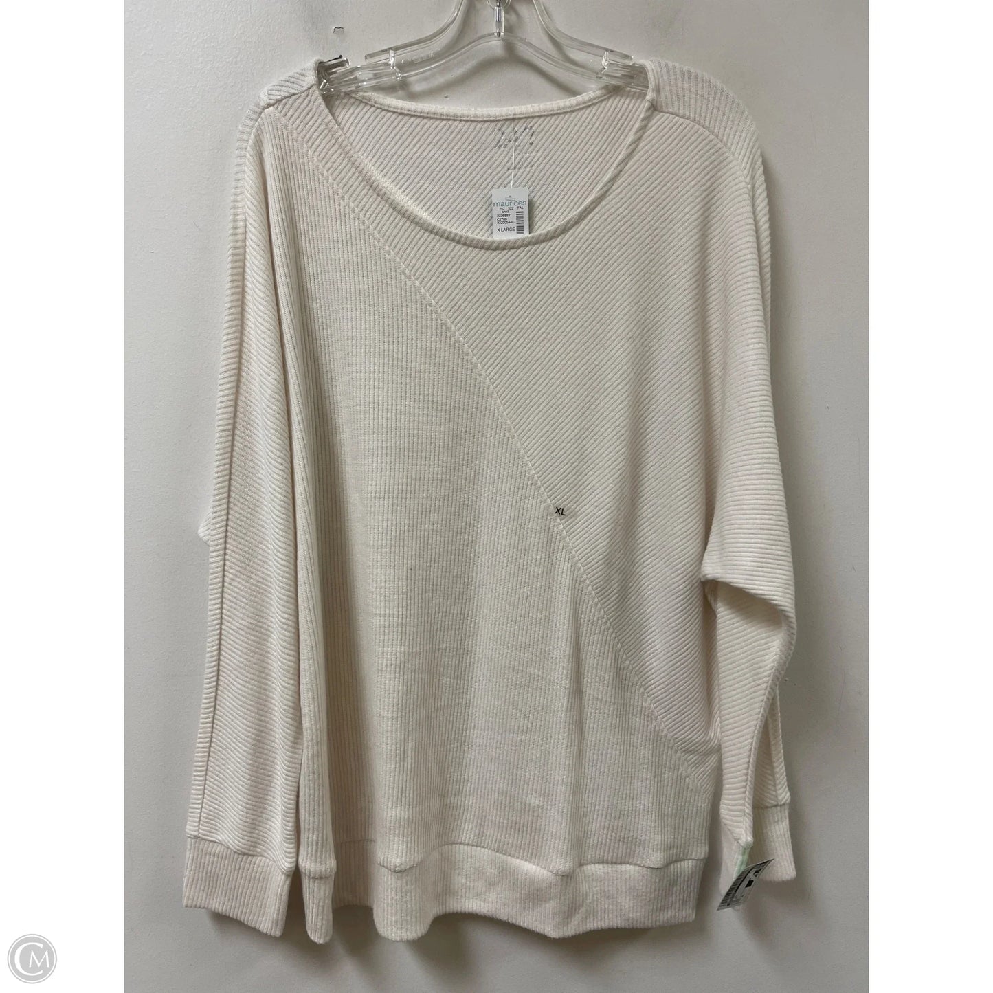 Top Long Sleeve By Maurices In Cream, Size: Xl